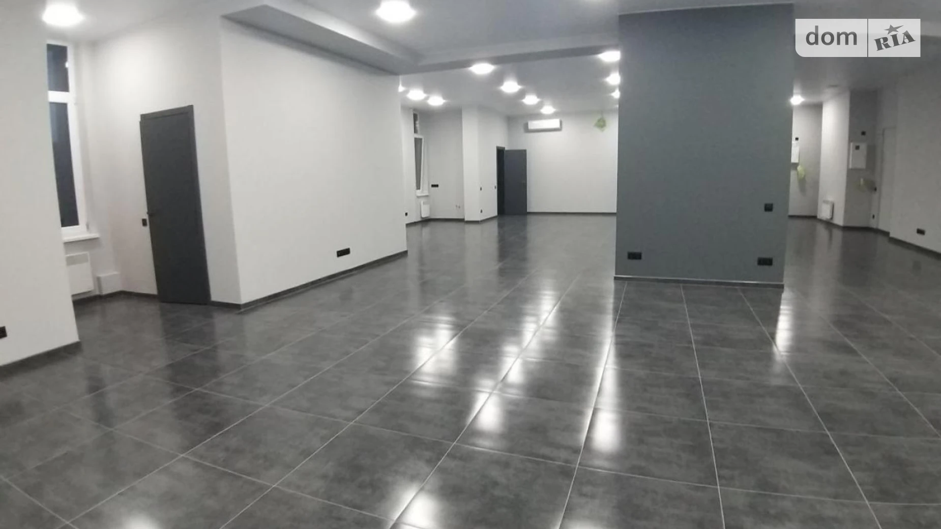 Здається в оренду офіс 211 кв. м в бізнес-центрі, цена: 2110 $ - фото 4