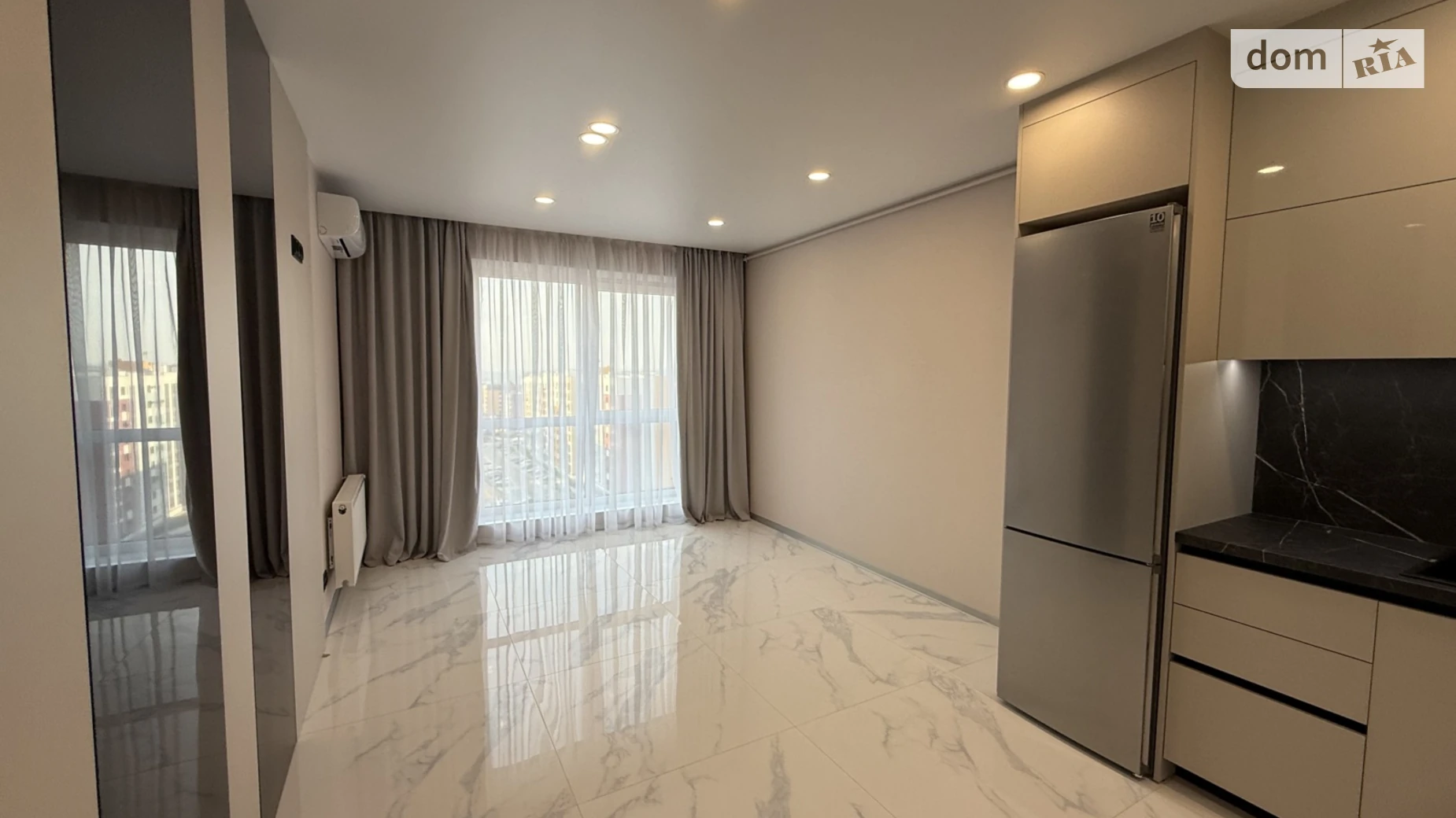 Продается 1-комнатная квартира 45 кв. м в Ровно, ул. Березовая - фото 2