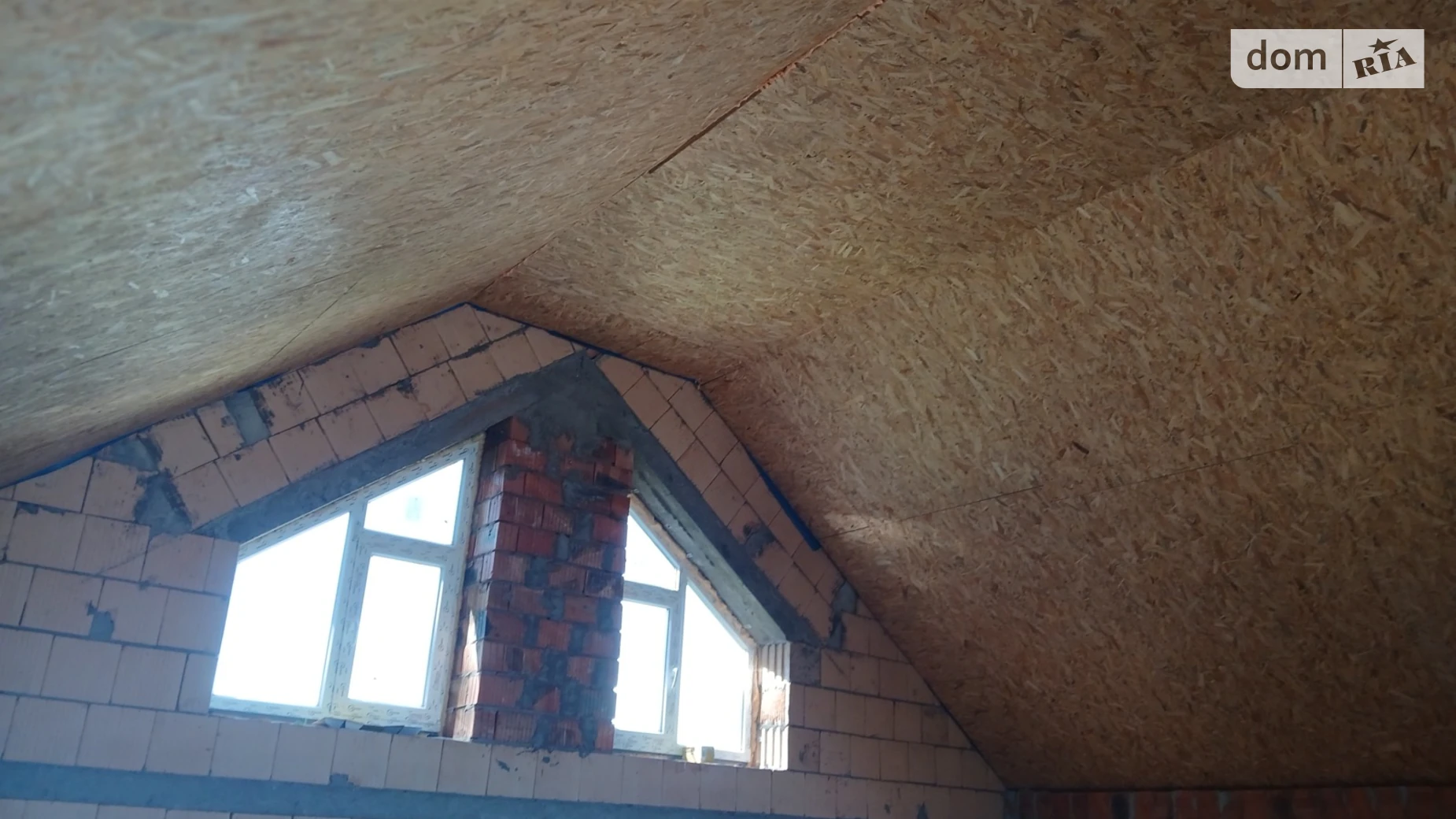 Продается дом на 2 этажа 120 кв. м с камином, цена: 69999 $ - фото 5