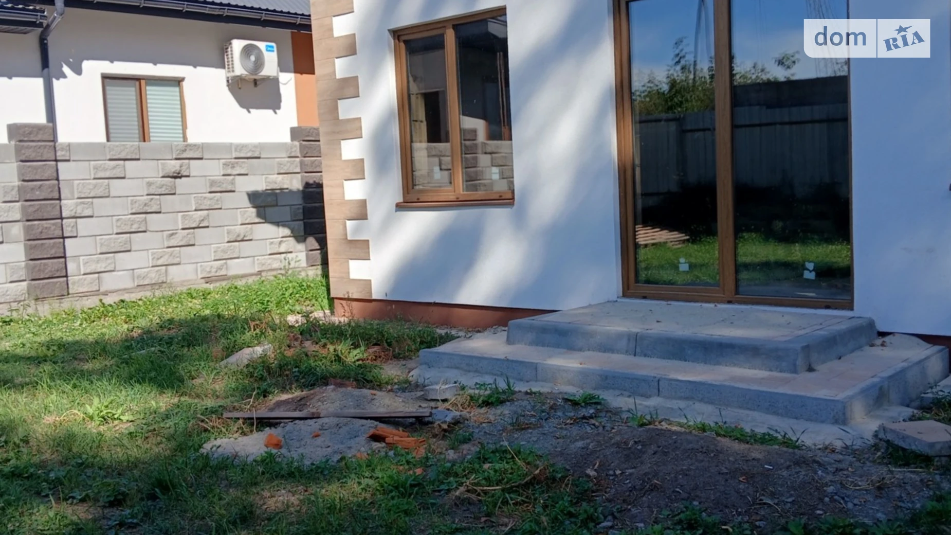 Продается дом на 2 этажа 120 кв. м с камином, цена: 69999 $ - фото 2