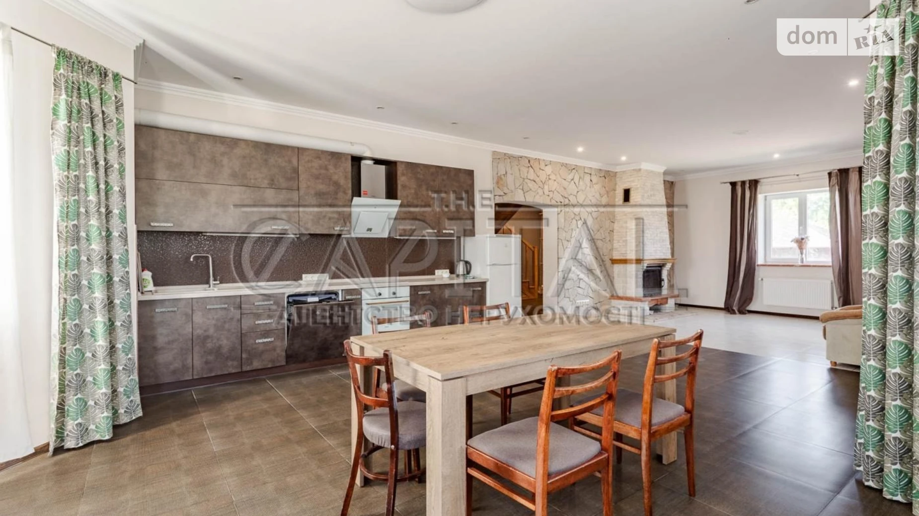 Сдается в аренду дом на 2 этажа 240 кв. м с верандой, цена: 1100 $ - фото 2