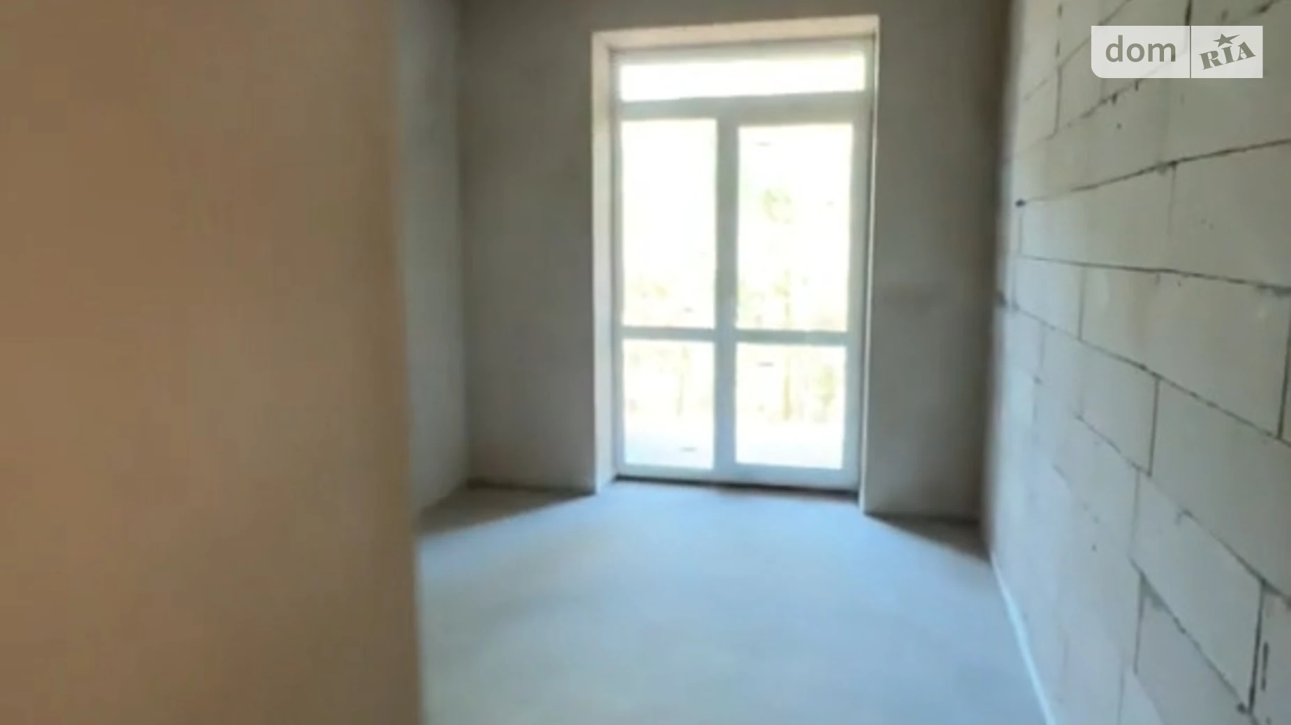 Продается 1-комнатная квартира 39 кв. м в Гостомеле, ул. Соборная, 1 - фото 2