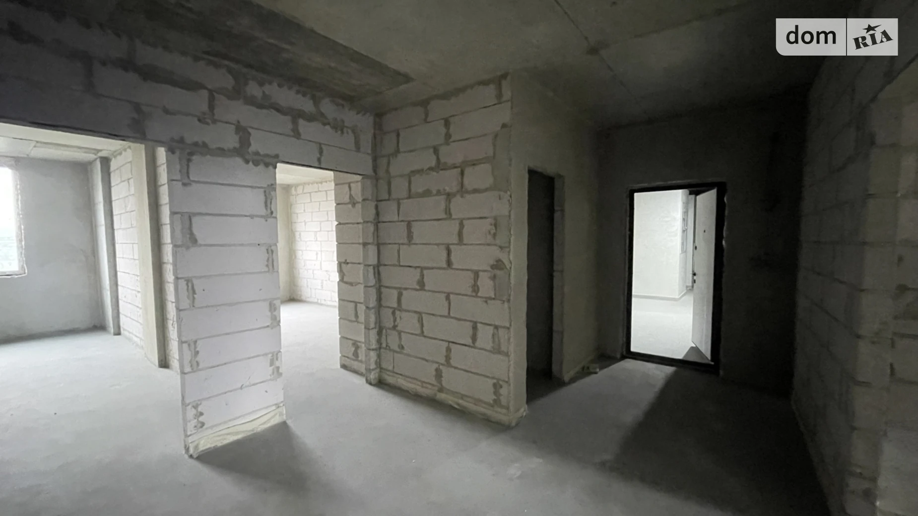 Продается 3-комнатная квартира 100.2 кв. м в Ивано-Франковске, ул. Млынарская, 3 - фото 3