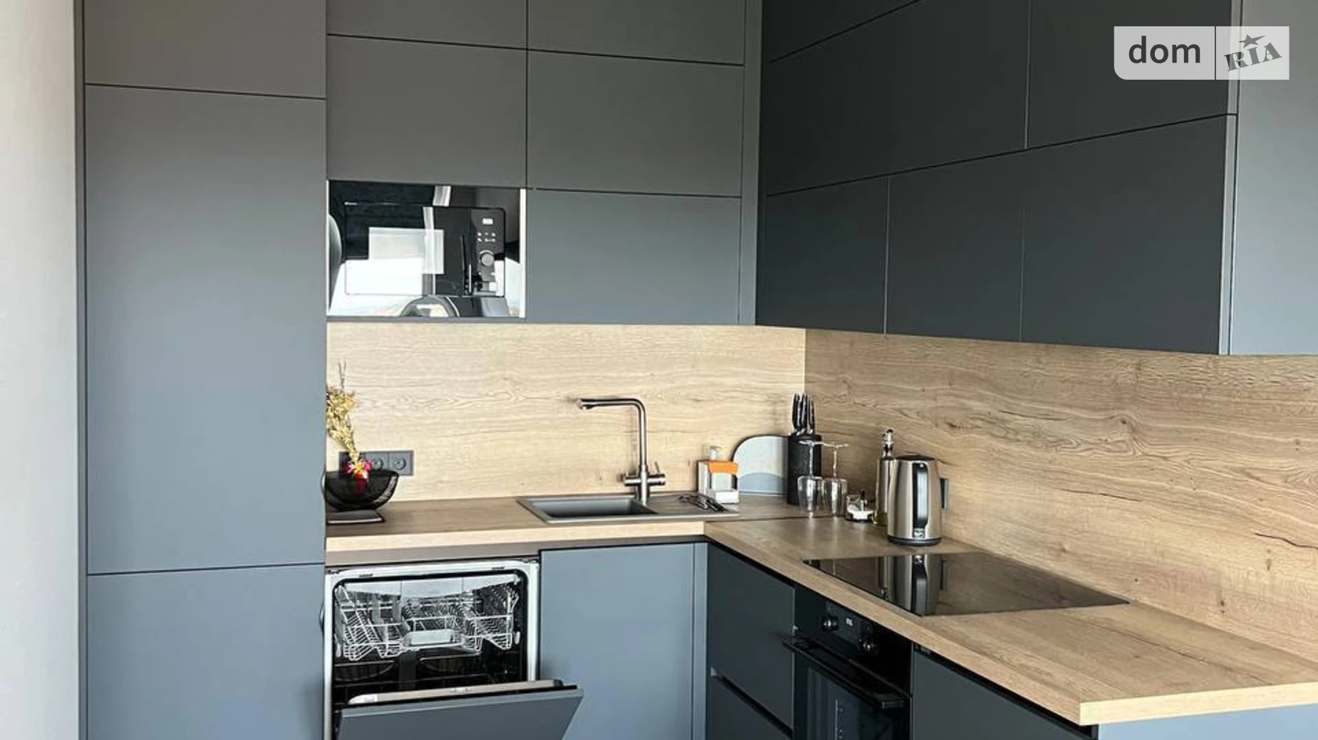 Продается 2-комнатная квартира 68 кв. м в Одессе, ул. Костанди, 104 - фото 3