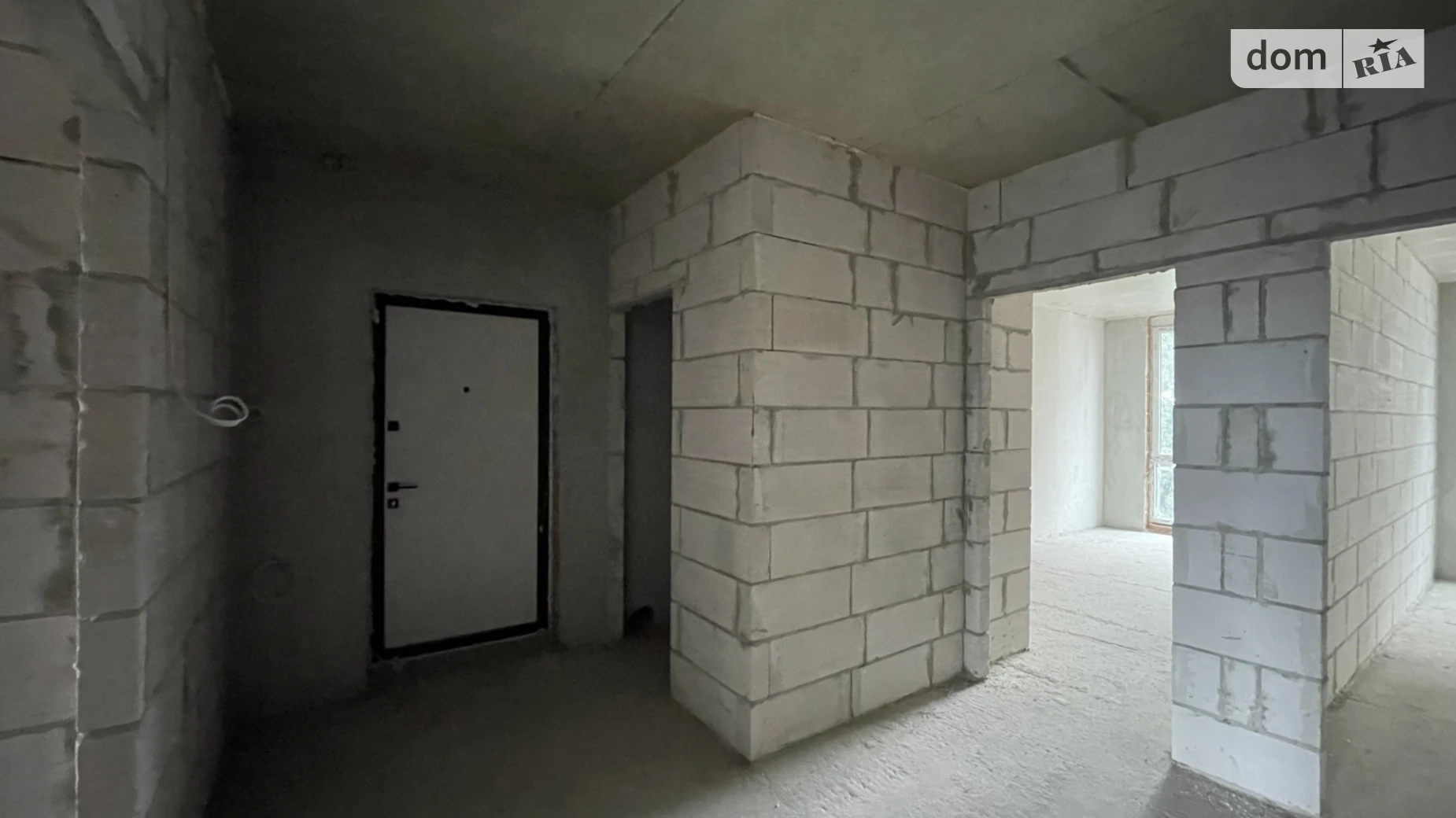 Продается 3-комнатная квартира 92.8 кв. м в Ивано-Франковске, ул. Млынарская, 3 - фото 2