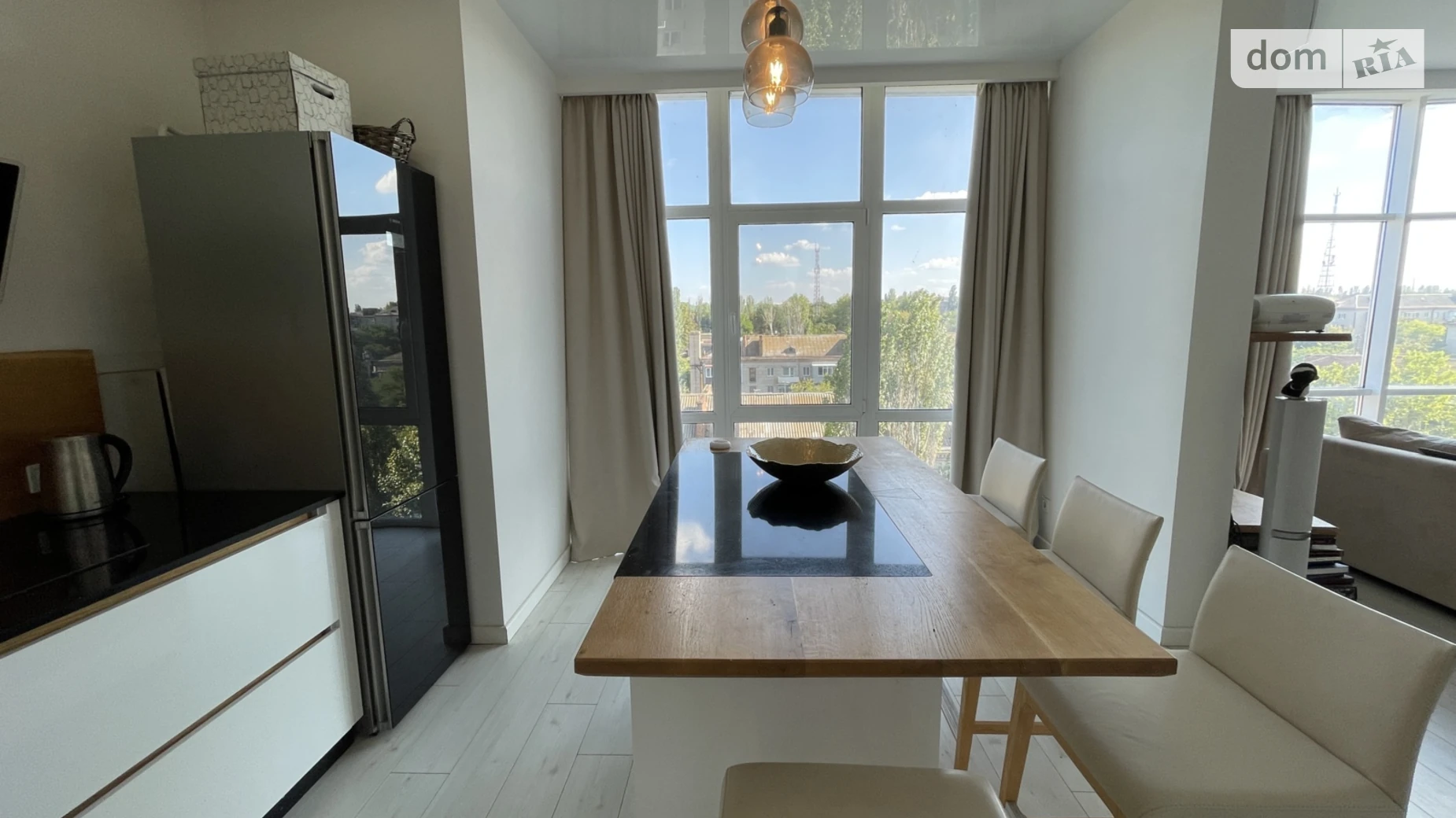 Продается 2-комнатная квартира 90 кв. м в Николаеве, ул. Мостостроителей, 17 - фото 2