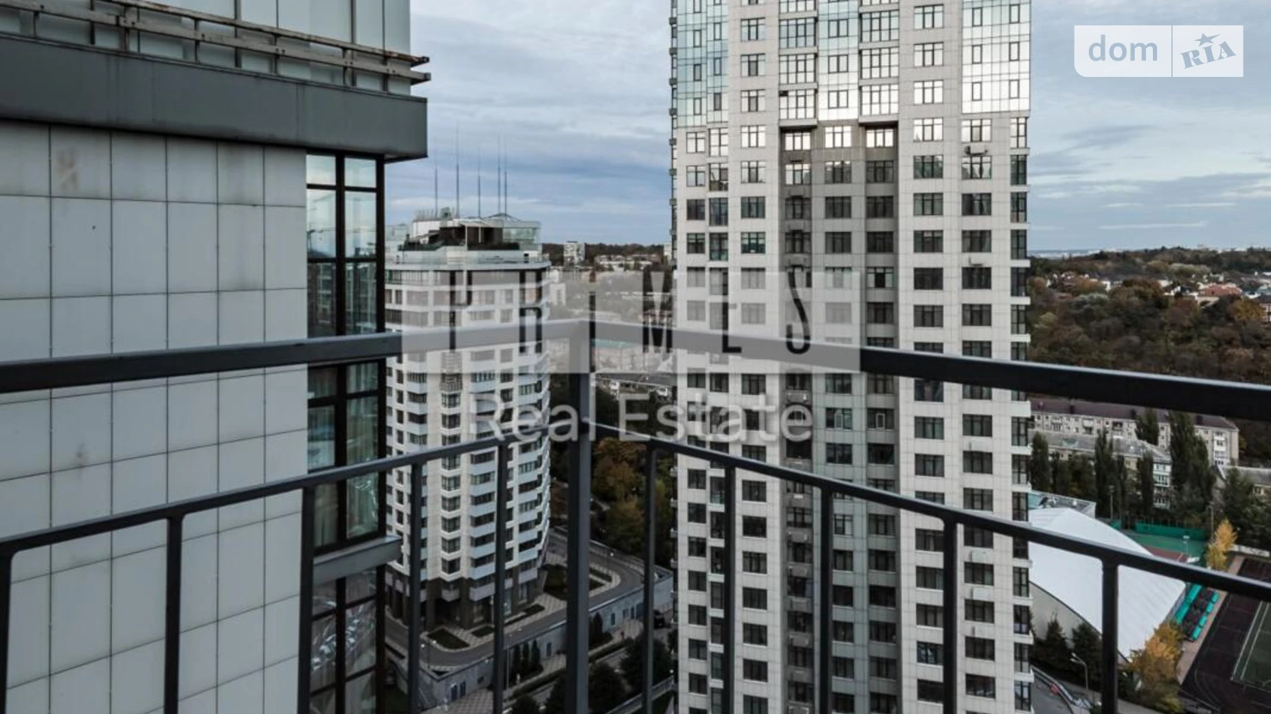 Продается 1-комнатная квартира 80 кв. м в Киеве, ул. Андрея Верхогляда(Драгомирова), 16 - фото 2