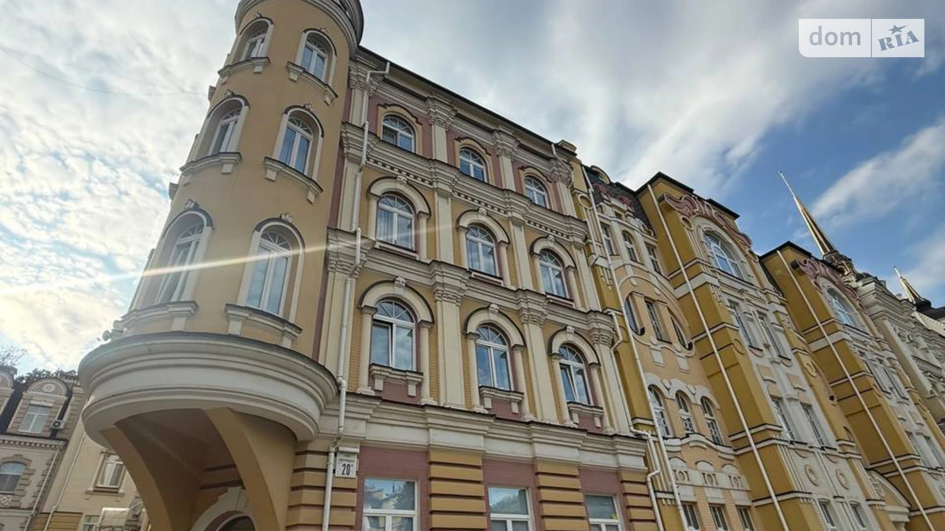 Продається 3-кімнатна квартира 105.1 кв. м у Києві, вул. Кожум'яцька, 20Б - фото 2