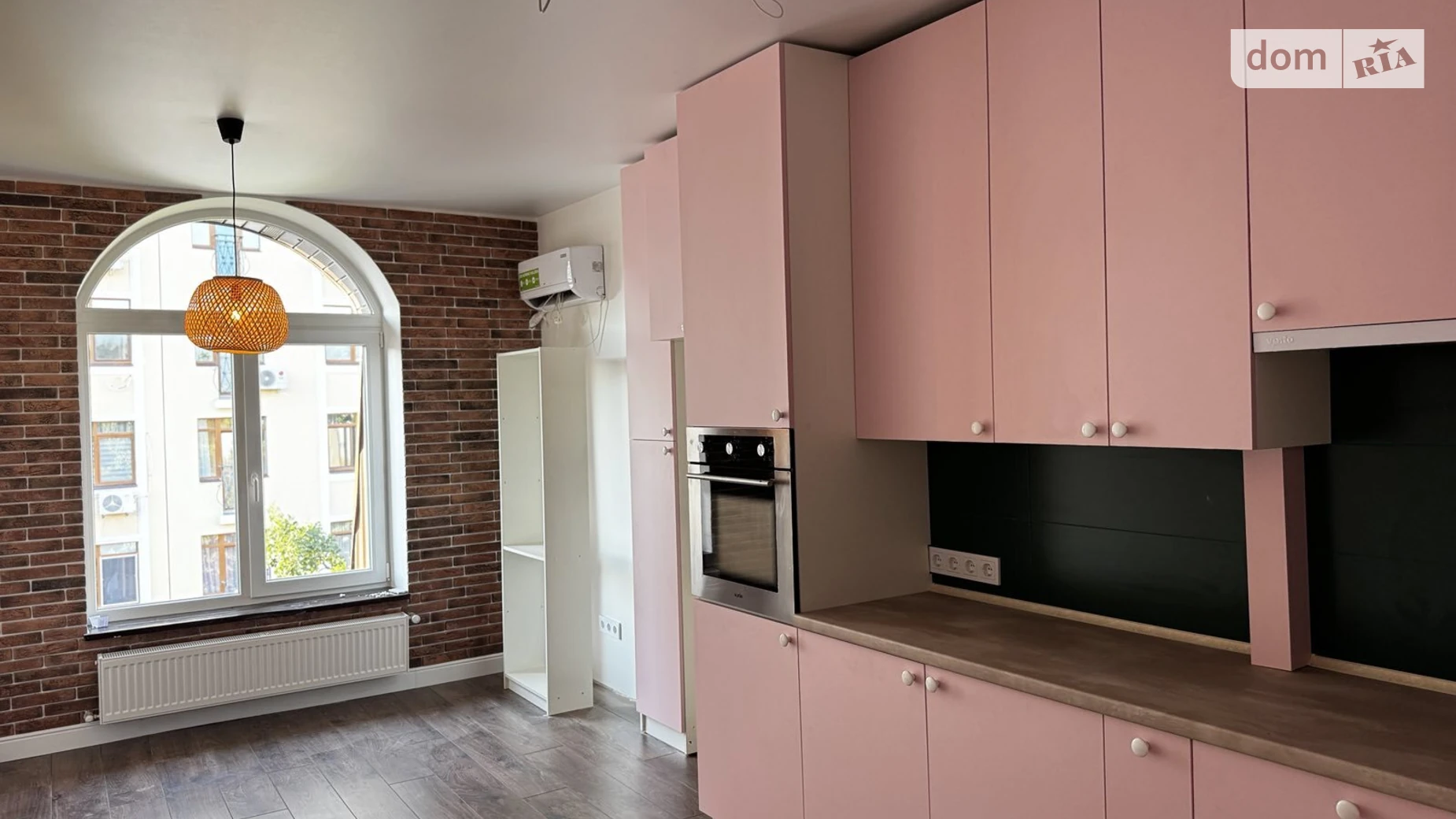 Продается 1-комнатная квартира 42.8 кв. м в Ирпене, ул. Николая Сингаевского(Ново-Оскольская), 2З - фото 2