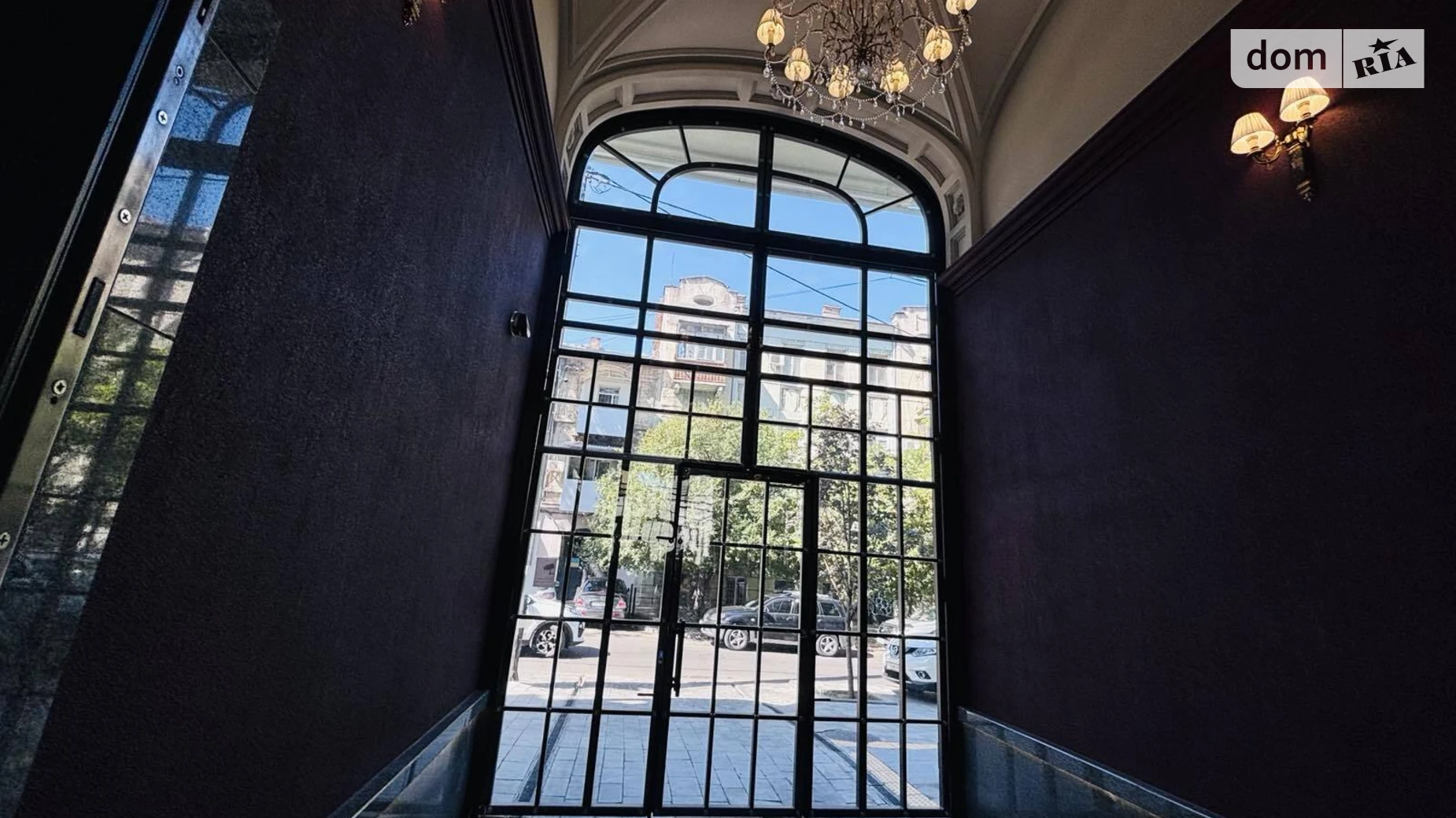 Продается 1-комнатная квартира 51 кв. м в Одессе, ул. Гимназическая - фото 2