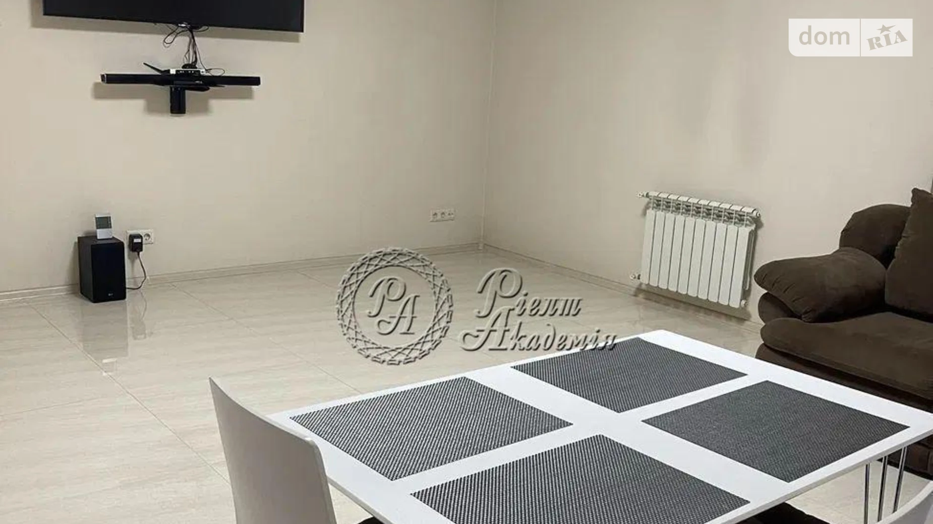 Сдается в аренду дом на 2 этажа 130 кв. м с террасой, цена: 1000 $ - фото 3