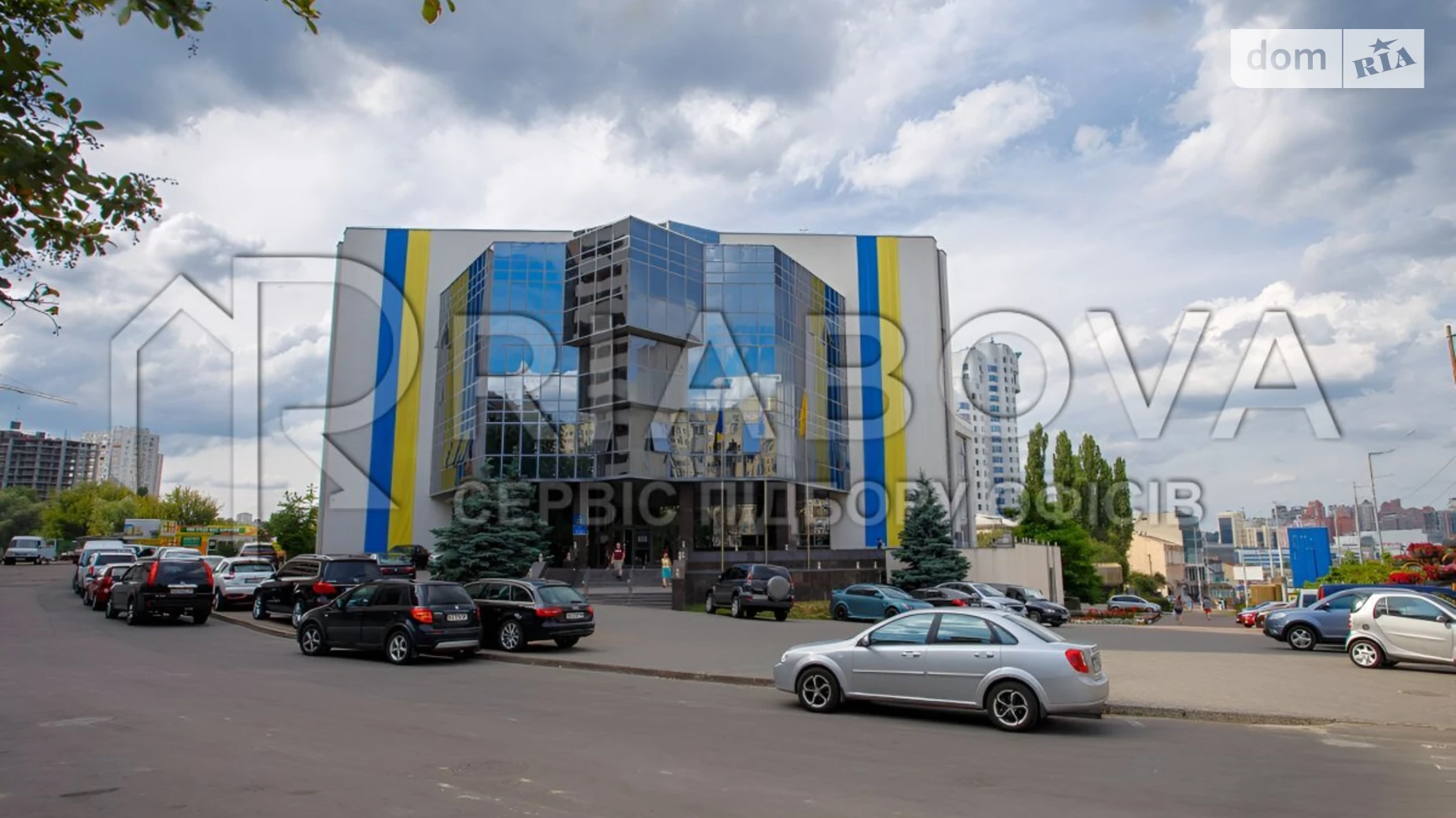 Сдается в аренду офис 316 кв. м в бизнес-центре, цена: 158000 грн - фото 5