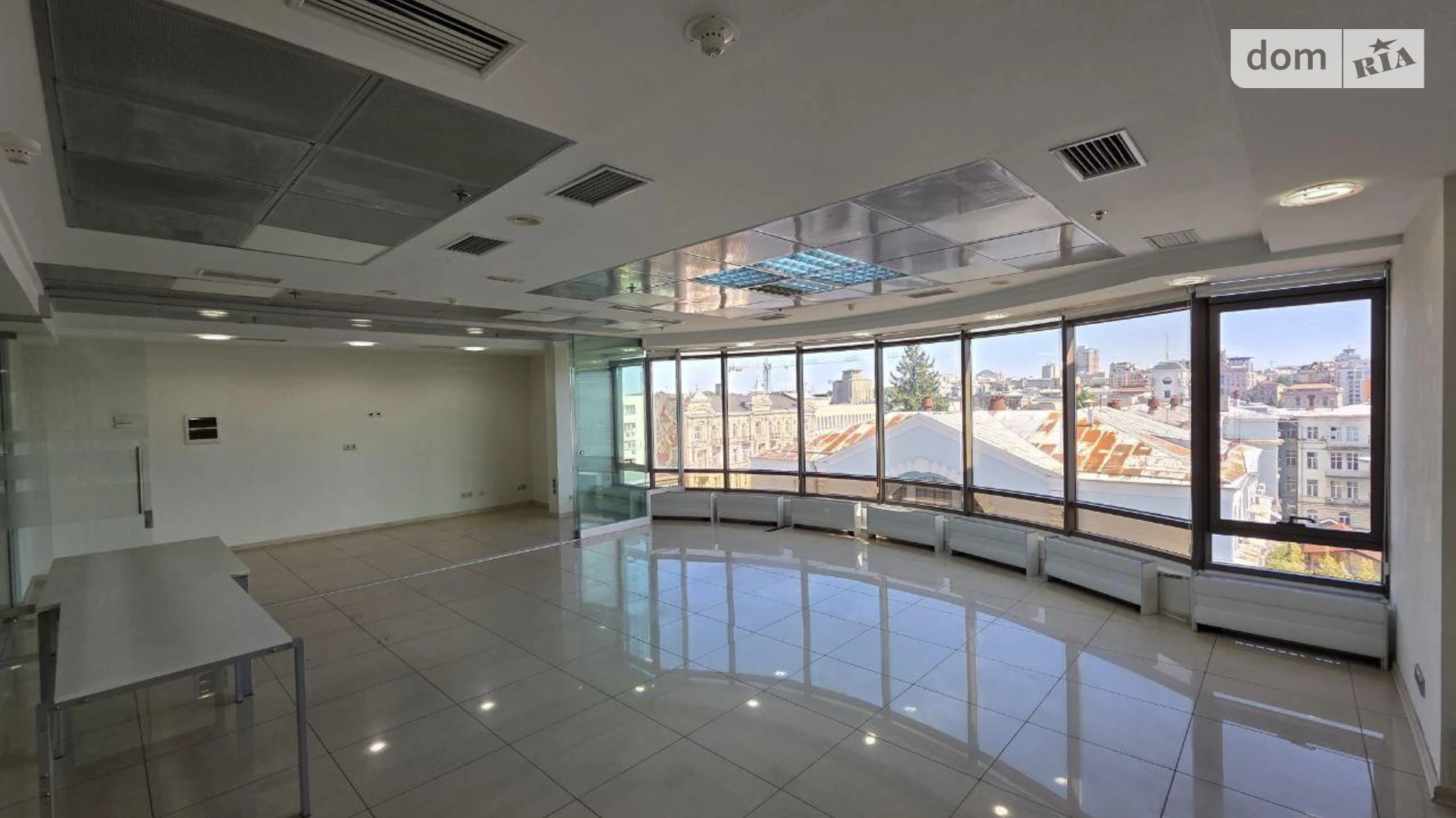 Сдается в аренду офис 490 кв. м в бизнес-центре, цена: 12450 $ - фото 2