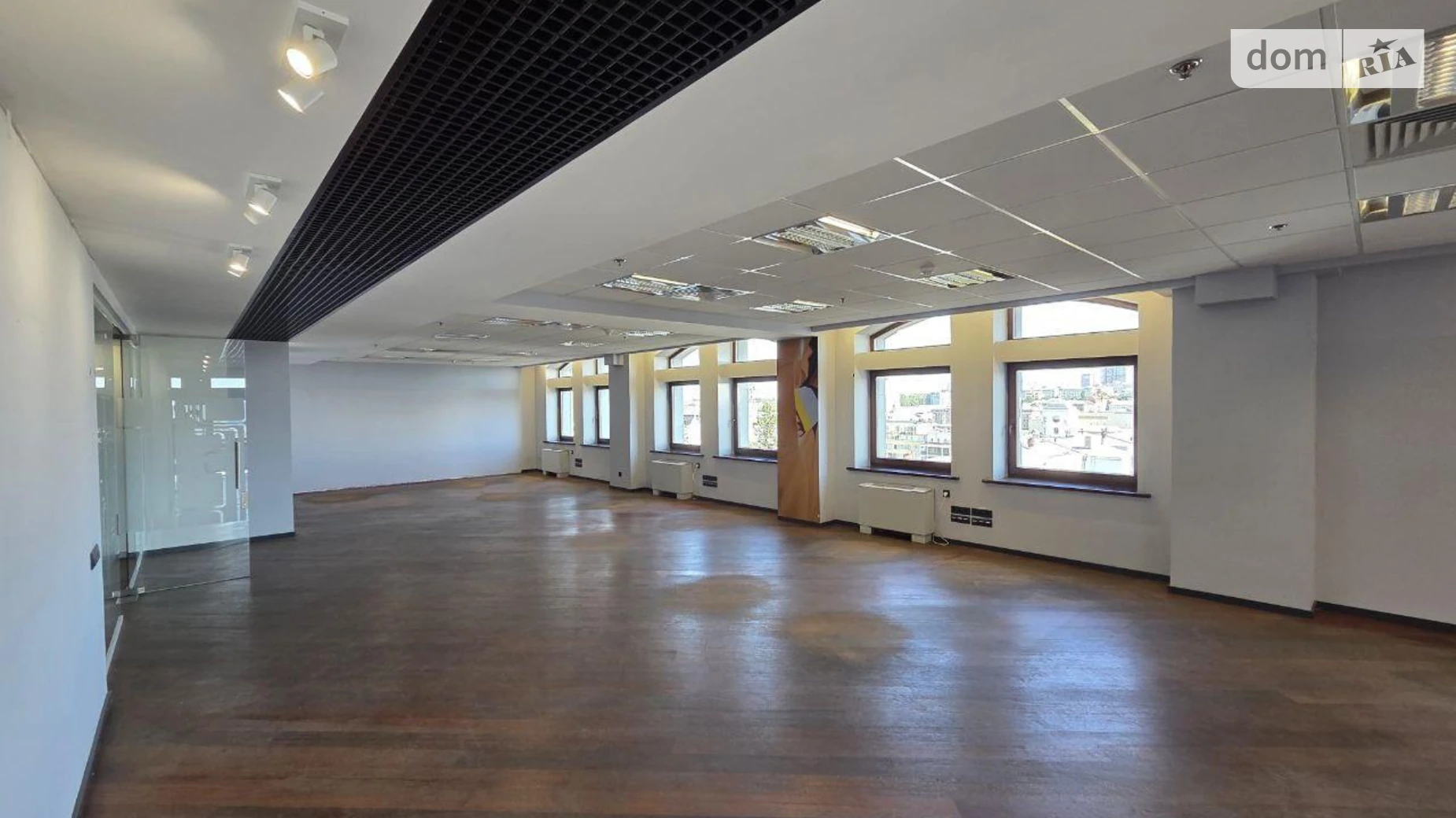 Здається в оренду офіс 250 кв. м в бізнес-центрі, цена: 6250 $ - фото 3