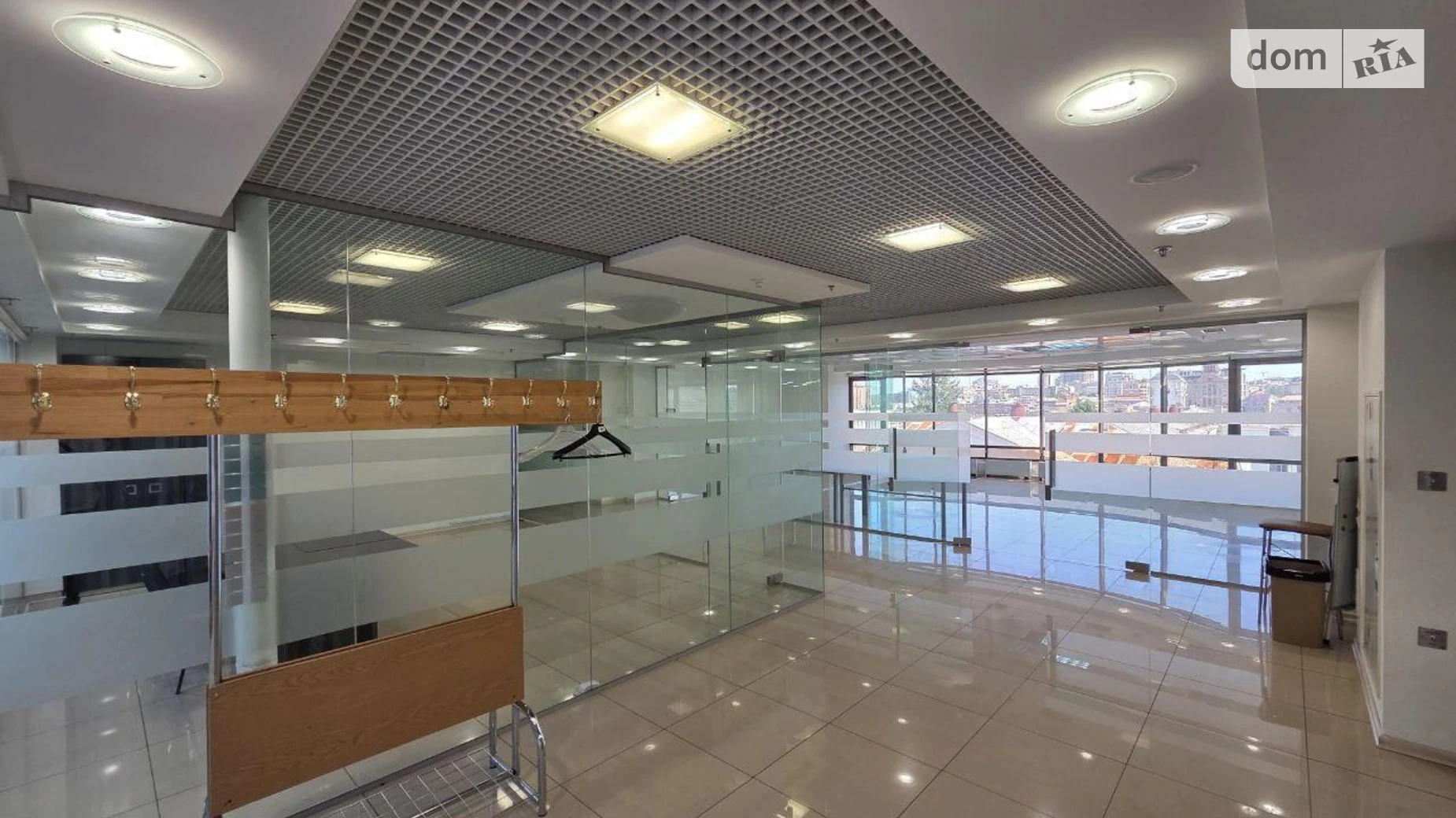 Сдается в аренду офис 490 кв. м в бизнес-центре, цена: 12450 $ - фото 4