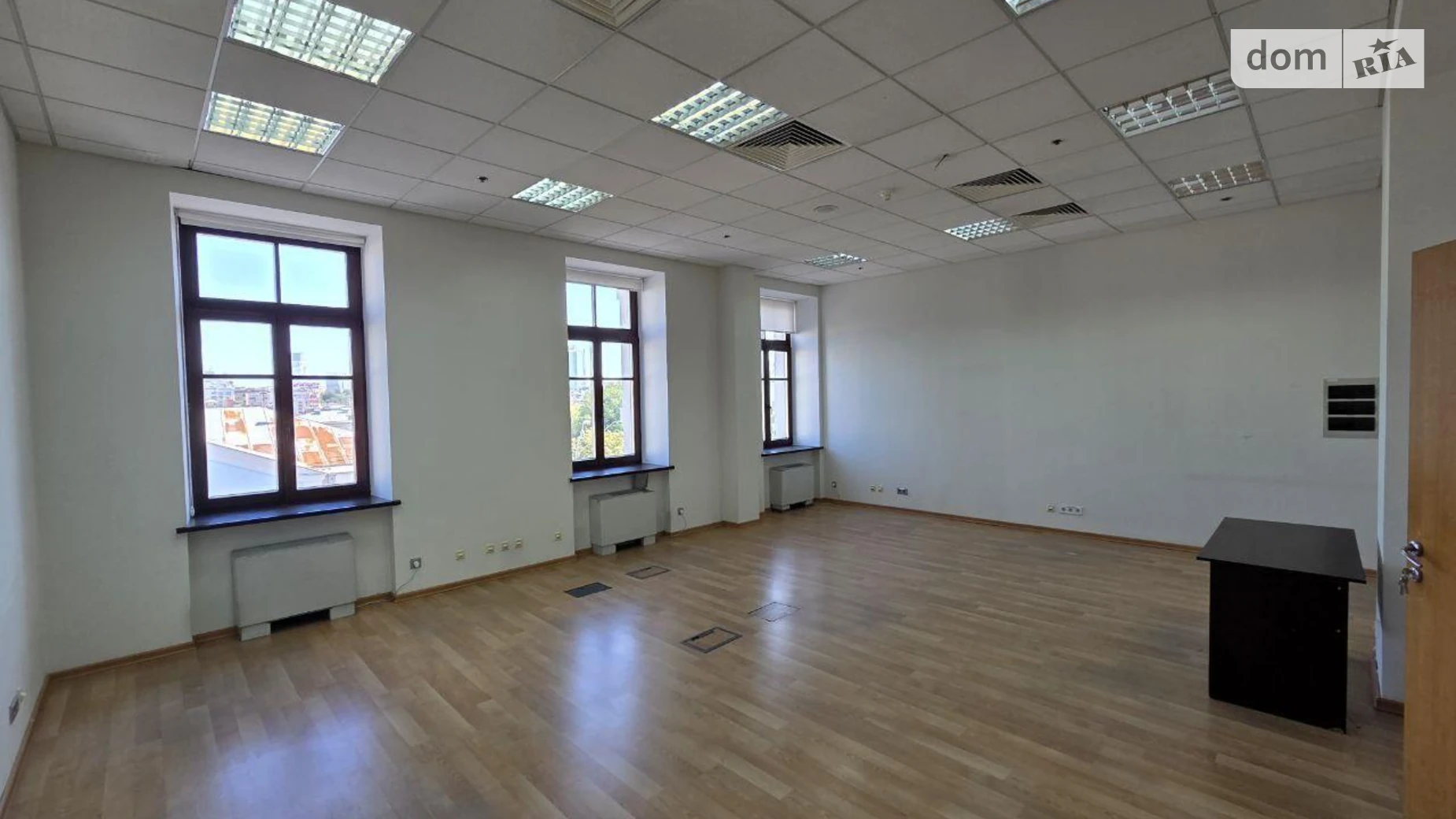 Сдается в аренду офис 490 кв. м в бизнес-центре, цена: 12450 $ - фото 5