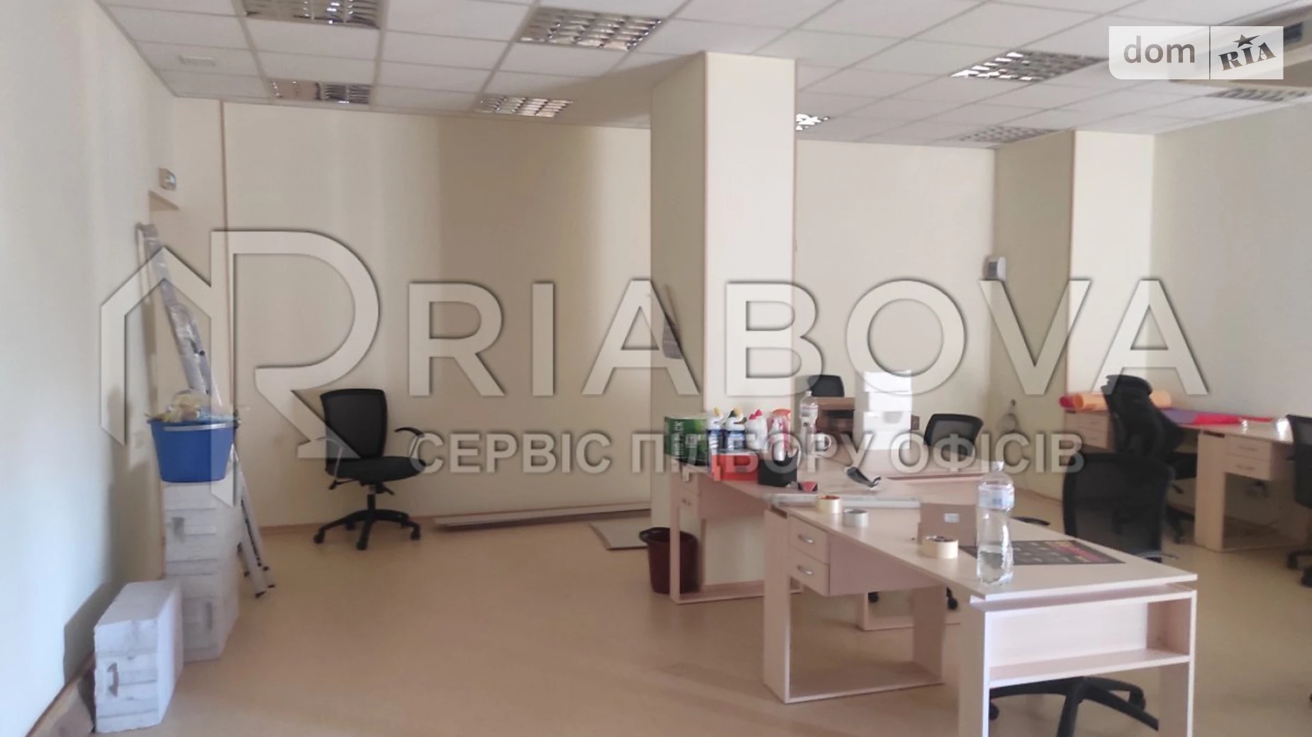 Сдается в аренду офис 233.5 кв. м в бизнес-центре, цена: 1500 € - фото 4