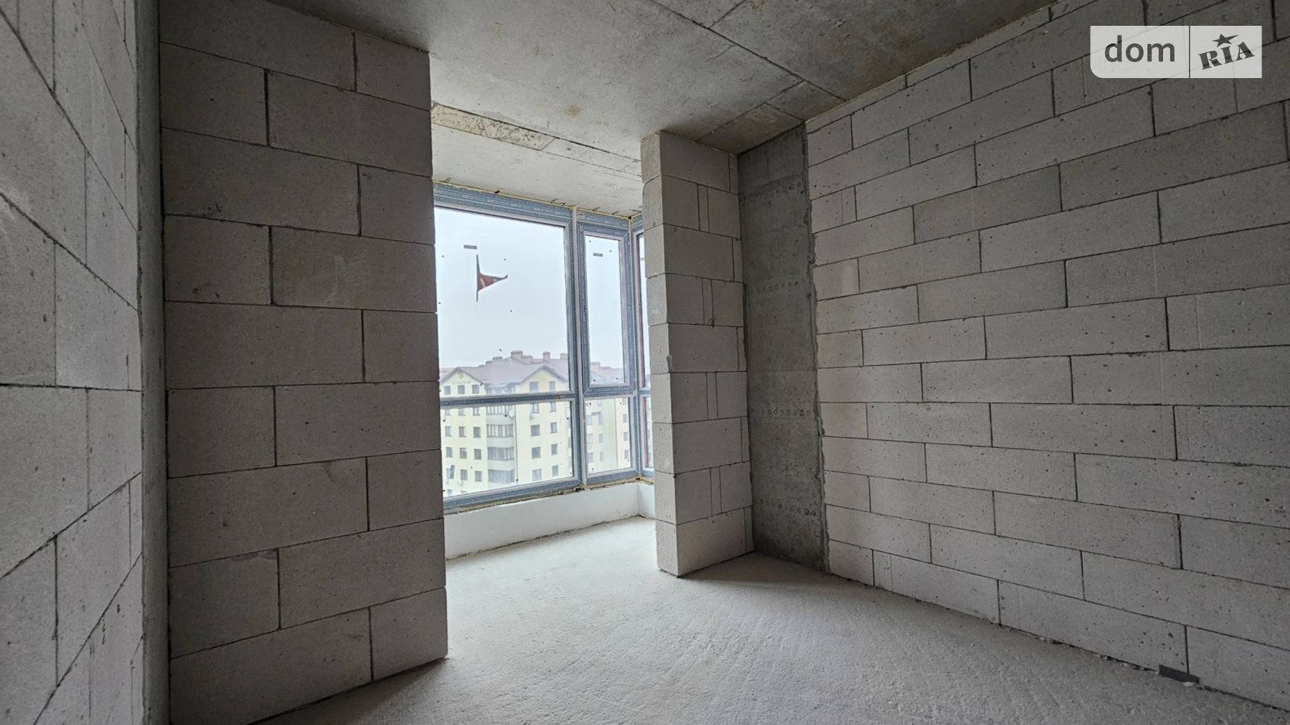 Продается 1-комнатная квартира 42 кв. м в Ивано-Франковске, ул. Хриплинская, 9 - фото 4