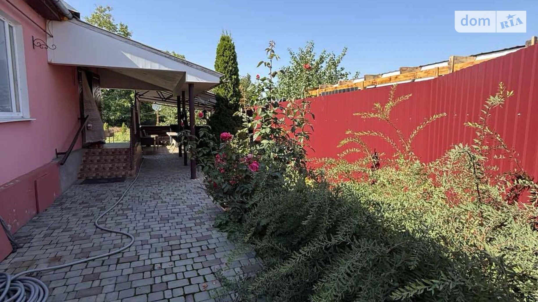 Продается дом на 2 этажа 140 кв. м с гаражом, цена: 57000 $ - фото 2