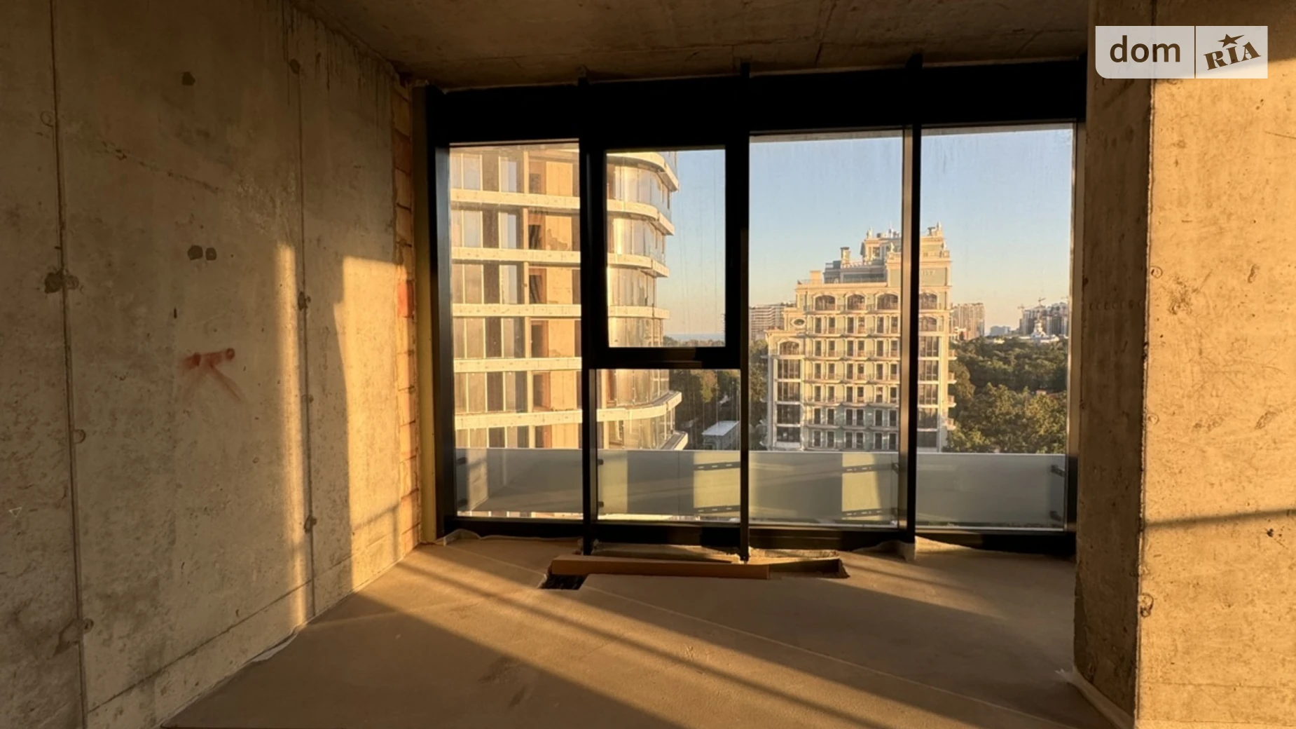 Продается 1-комнатная квартира 77.7 кв. м в Одессе, бул. Французский, 63/65 корпус 3 - фото 4