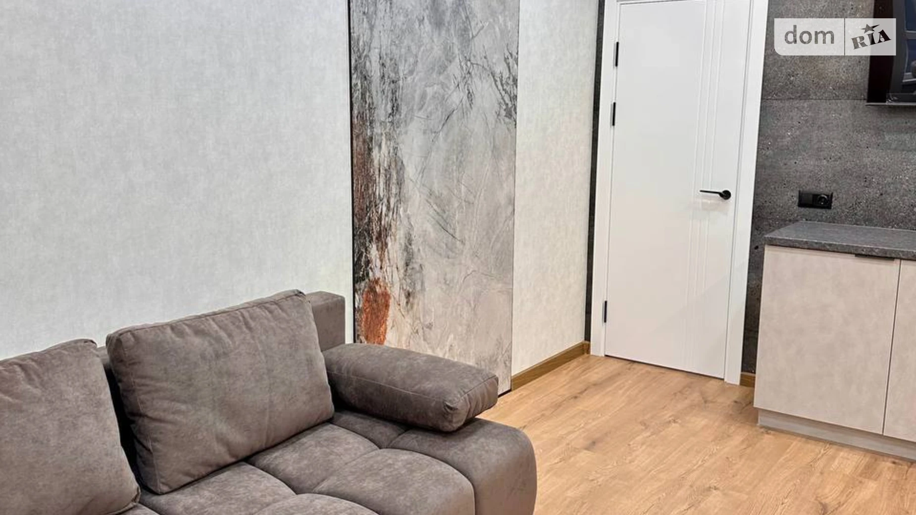 Продается 2-комнатная квартира 73 кв. м в Хмельницком, ул. Заречанская, 3/3Б - фото 2