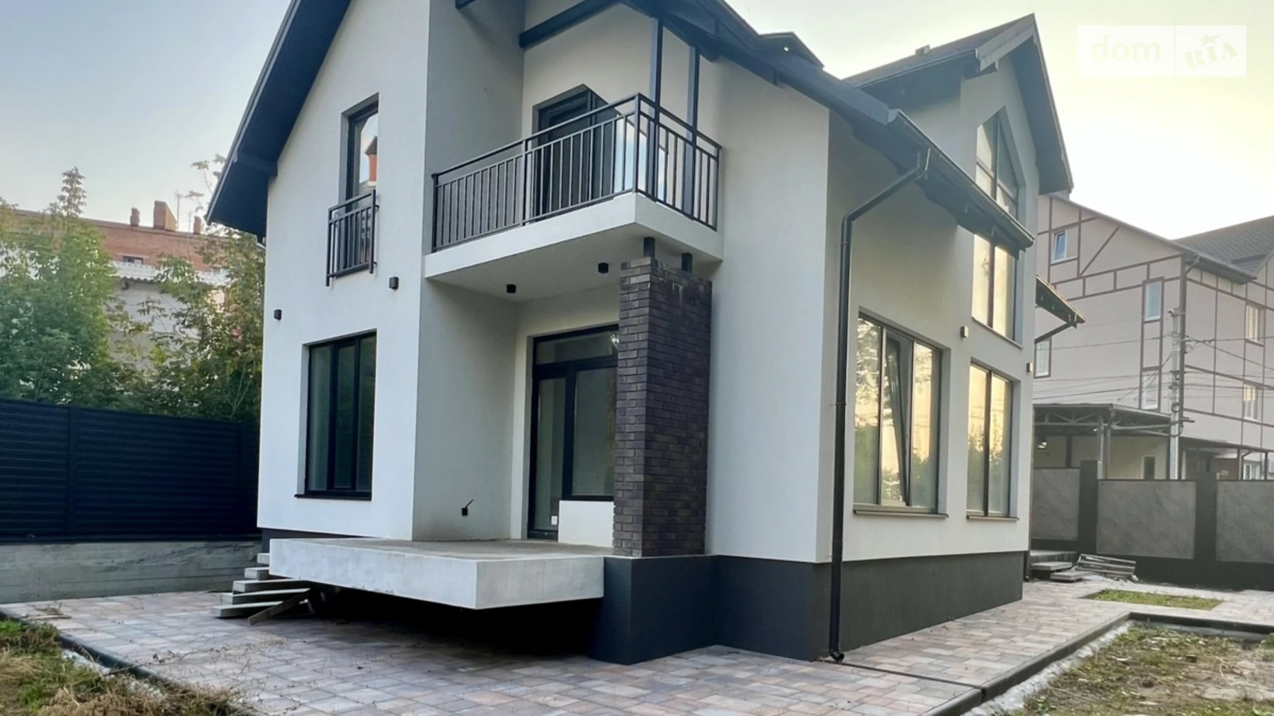 Продается дом на 2 этажа 130 кв. м с гаражом, цена: 200000 $ - фото 3