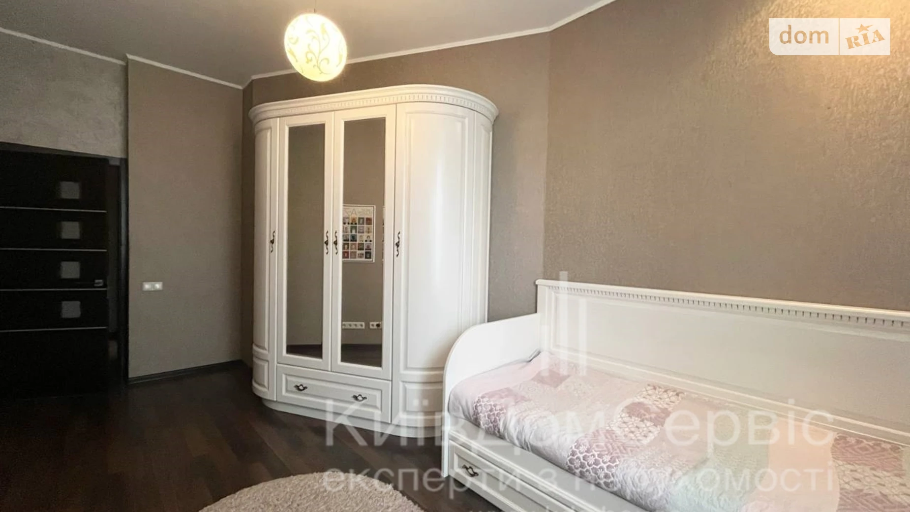 Продается 2-комнатная квартира 74.8 кв. м в Киеве, ул. Дмитриевская, 82 - фото 2