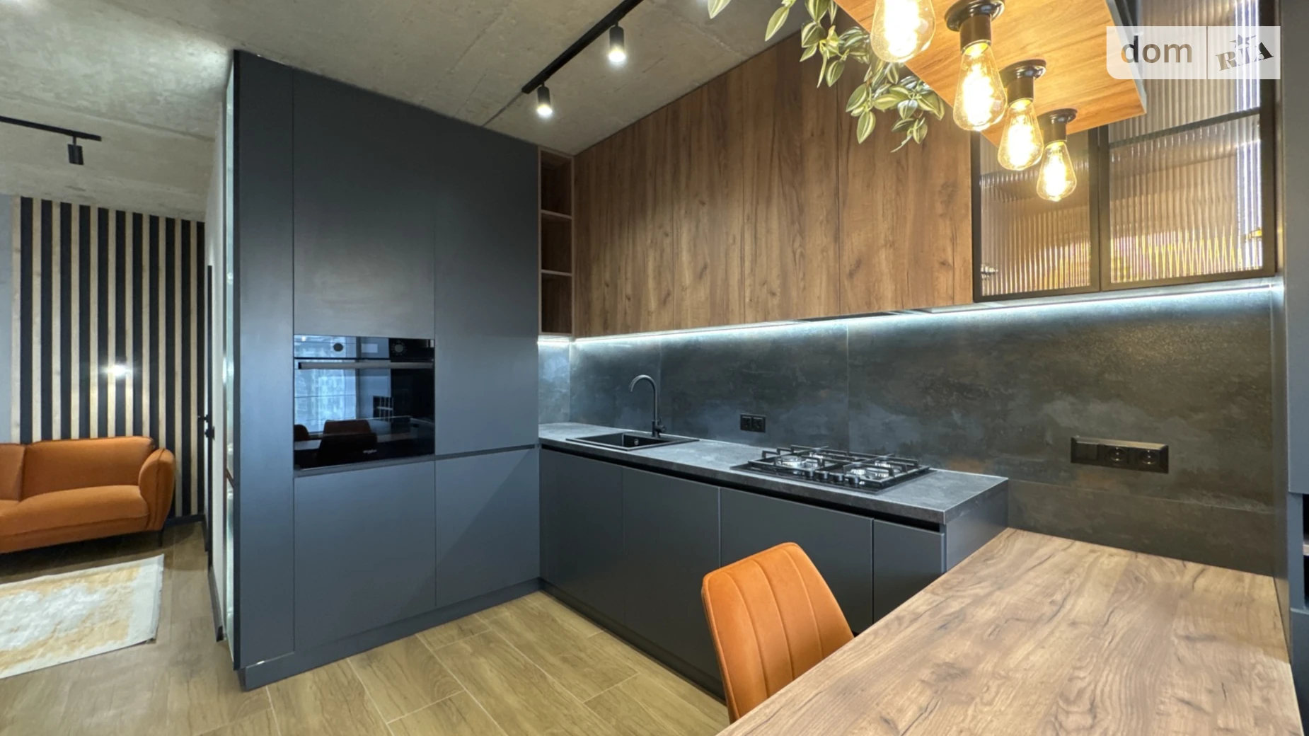 Продается 1-комнатная квартира 42.5 кв. м в Ивано-Франковске, ул. Бандеры Степана, 79 - фото 3