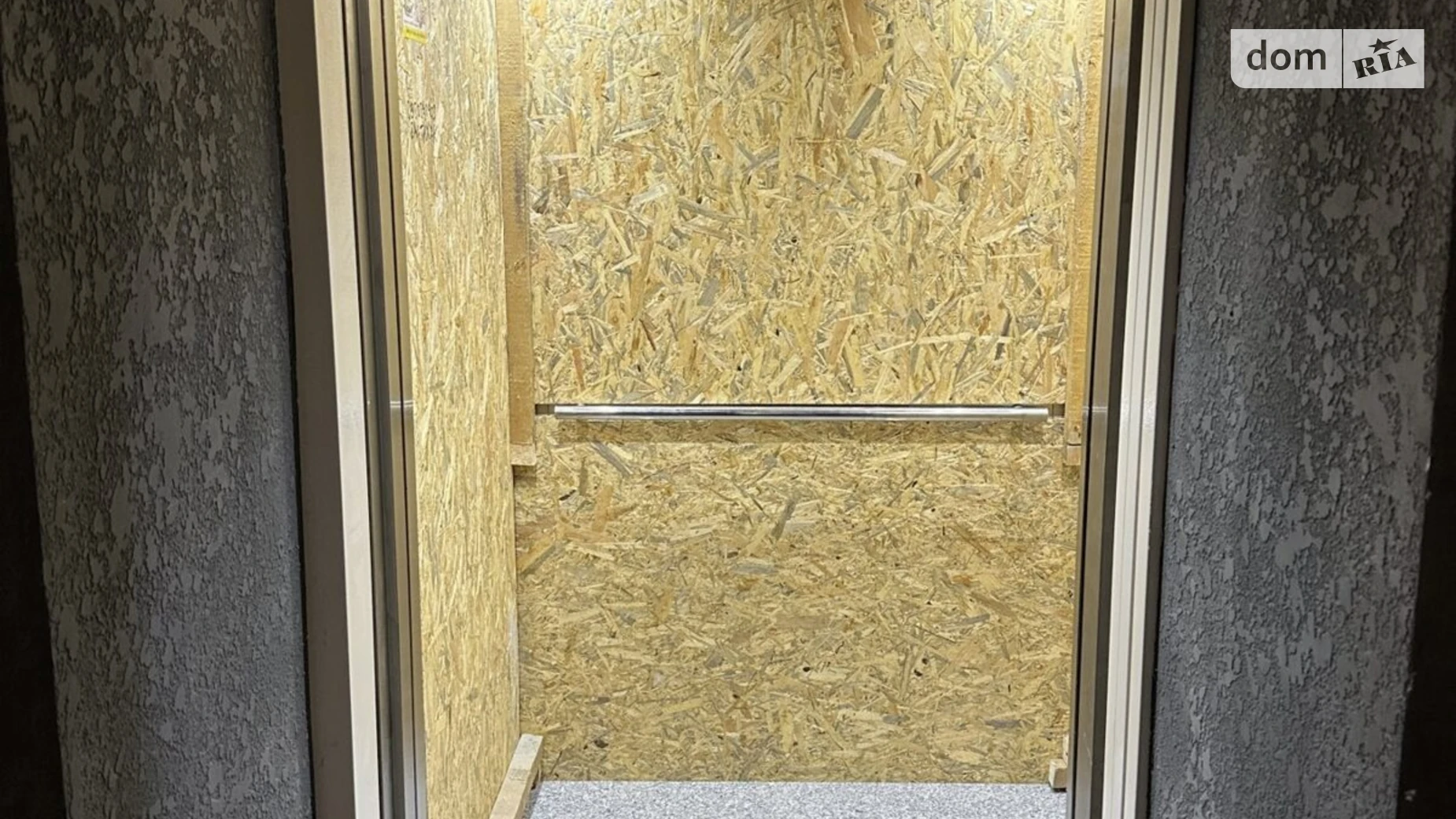 Продается 2-комнатная квартира 64.8 кв. м в Ивано-Франковске, ул. Приозерная, 22 - фото 3