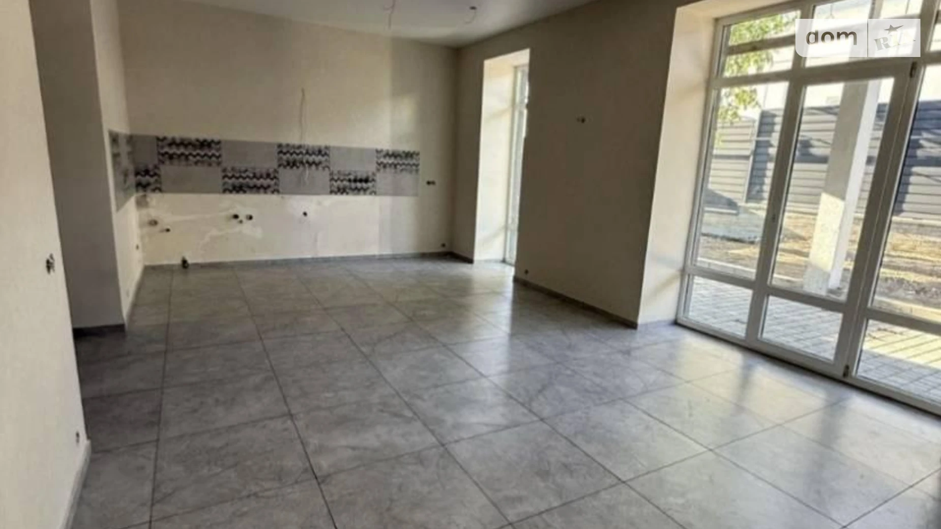 Продается дом на 2 этажа 143 кв. м с баней/сауной, цена: 96000 $ - фото 2