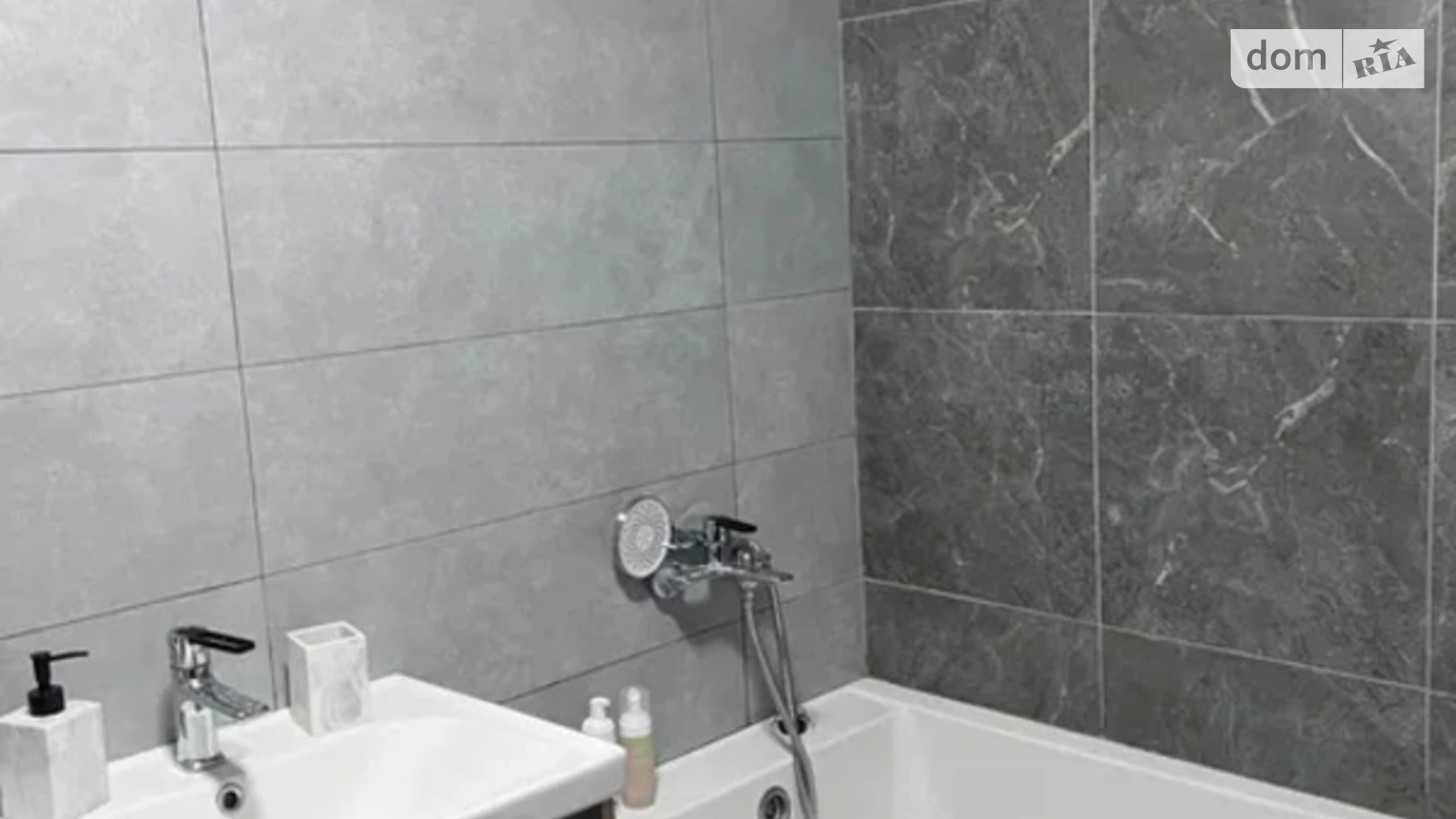 Продается одноэтажный дом 58.6 кв. м с балконом, цена: 27500 $ - фото 2