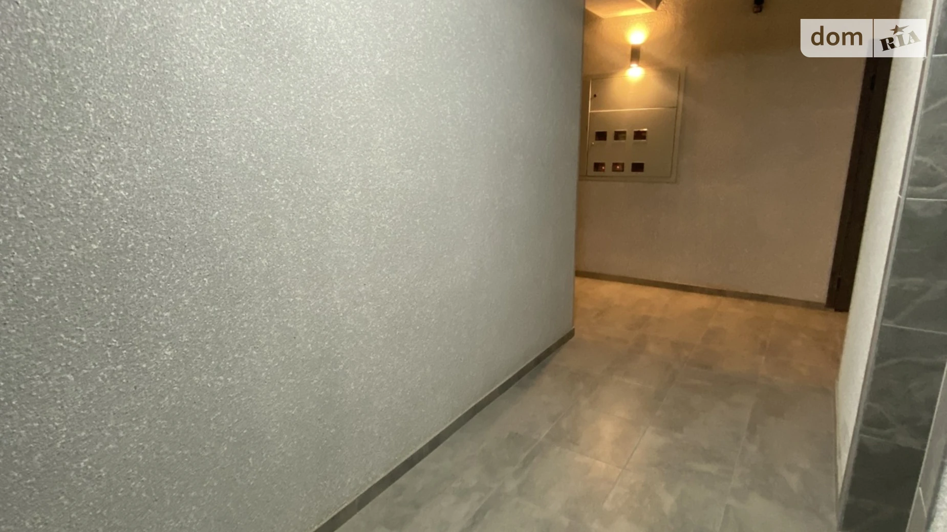 Продается 2-комнатная квартира 56 кв. м в Гостомеле, ул. Мирная, 3Е - фото 3