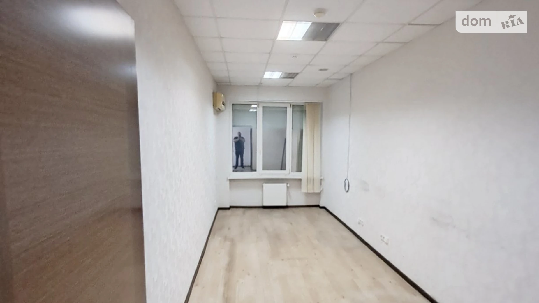 Сдается в аренду офис 20.6 кв. м в бизнес-центре, цена: 7000 грн - фото 2