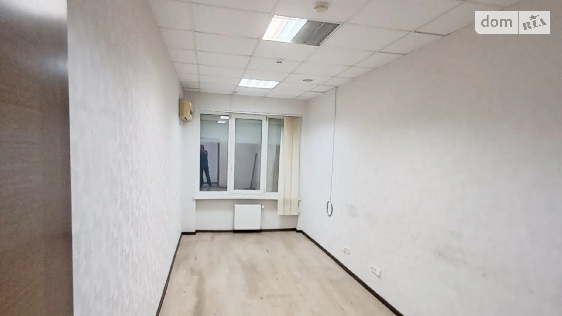 Сдается в аренду офис 20.6 кв. м в бизнес-центре, цена: 7000 грн - фото 3