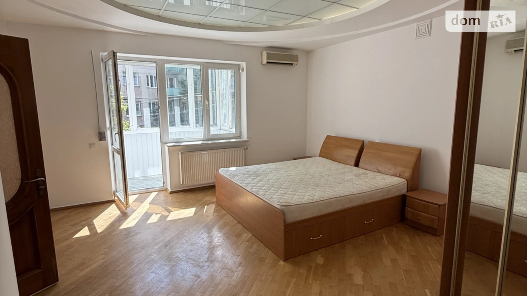 Продается 3-комнатная квартира 135 кв. м в Львове, ул. Карпатская, 1 - фото 3