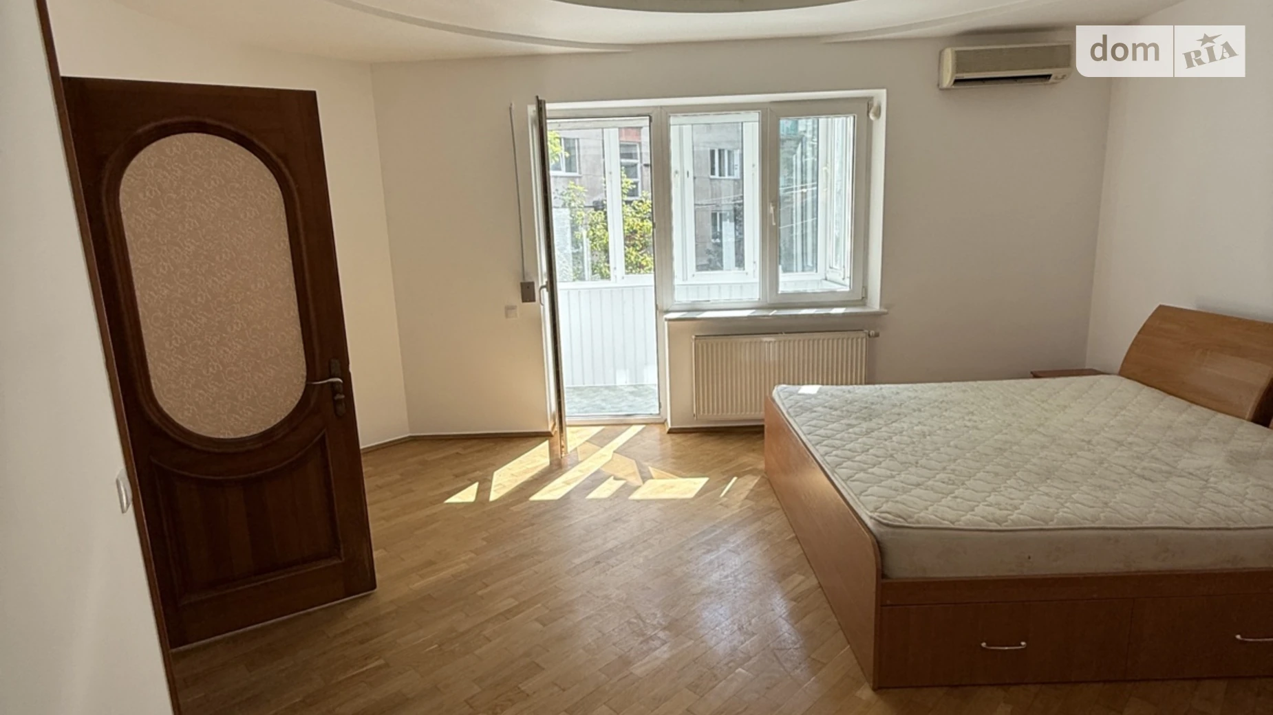 Продается 3-комнатная квартира 135 кв. м в Львове, ул. Карпатская, 1 - фото 4