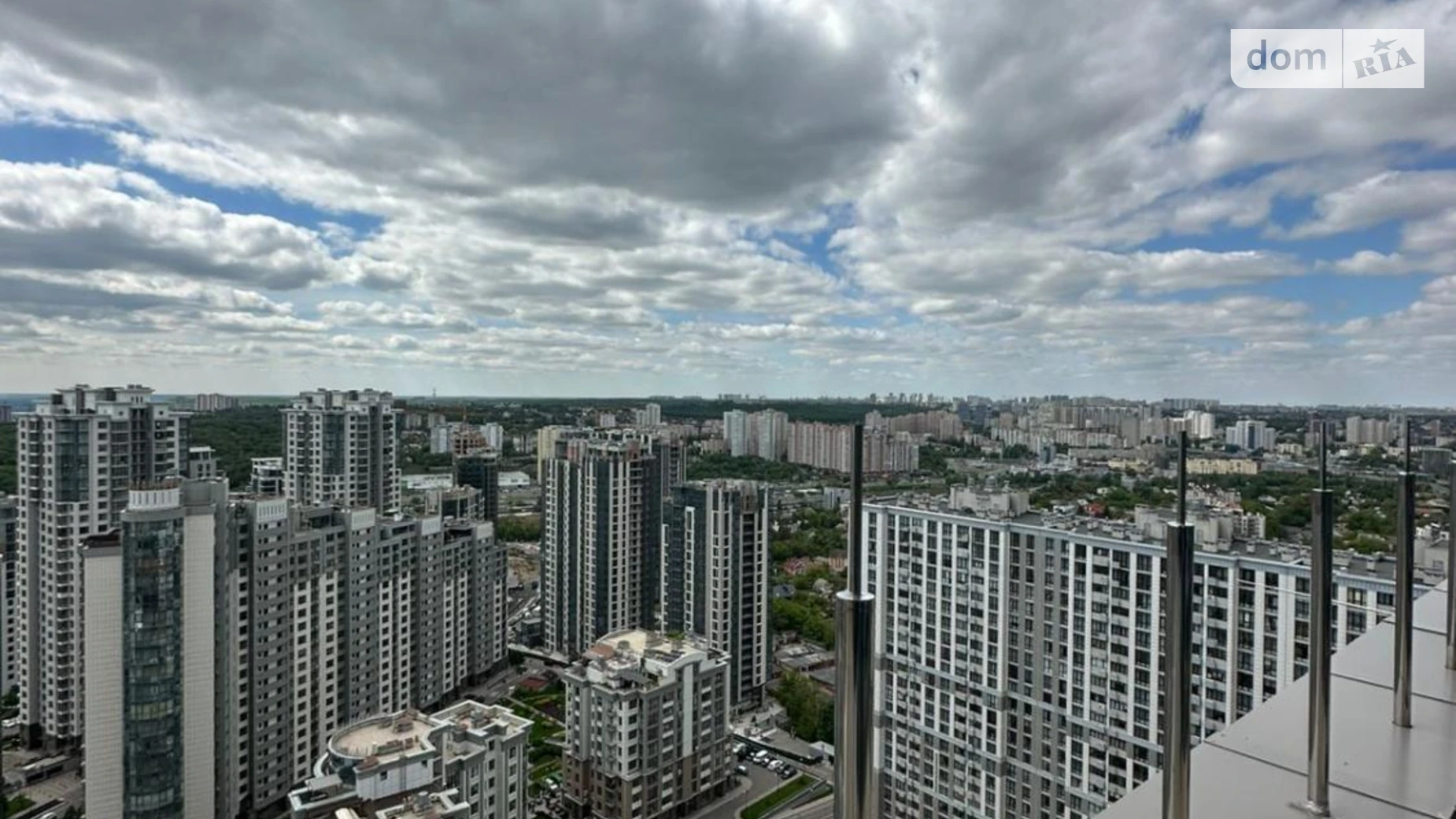 Продается 2-комнатная квартира 193.5 кв. м в Киеве, ул. Андрея Верхогляда(Драгомирова), 14А - фото 2