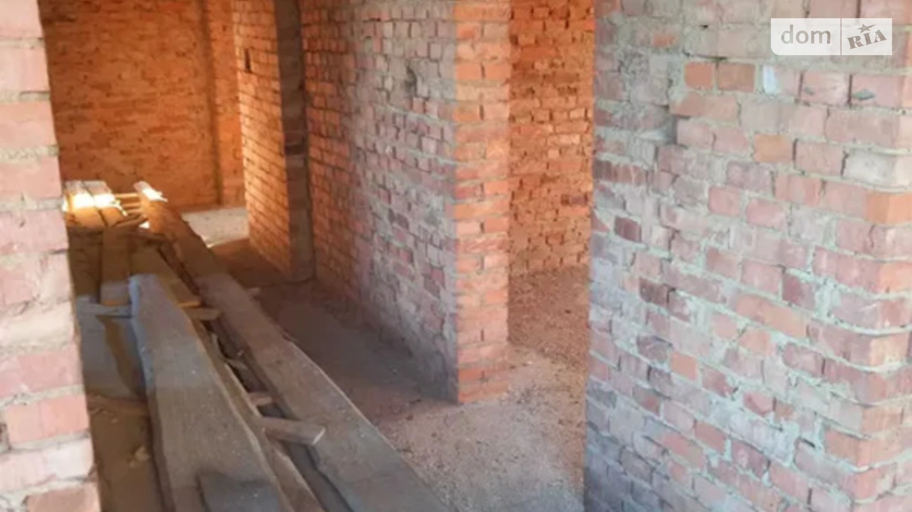 Продается дом на 2 этажа 200 кв. м с балконом, цена: 16500 $ - фото 3