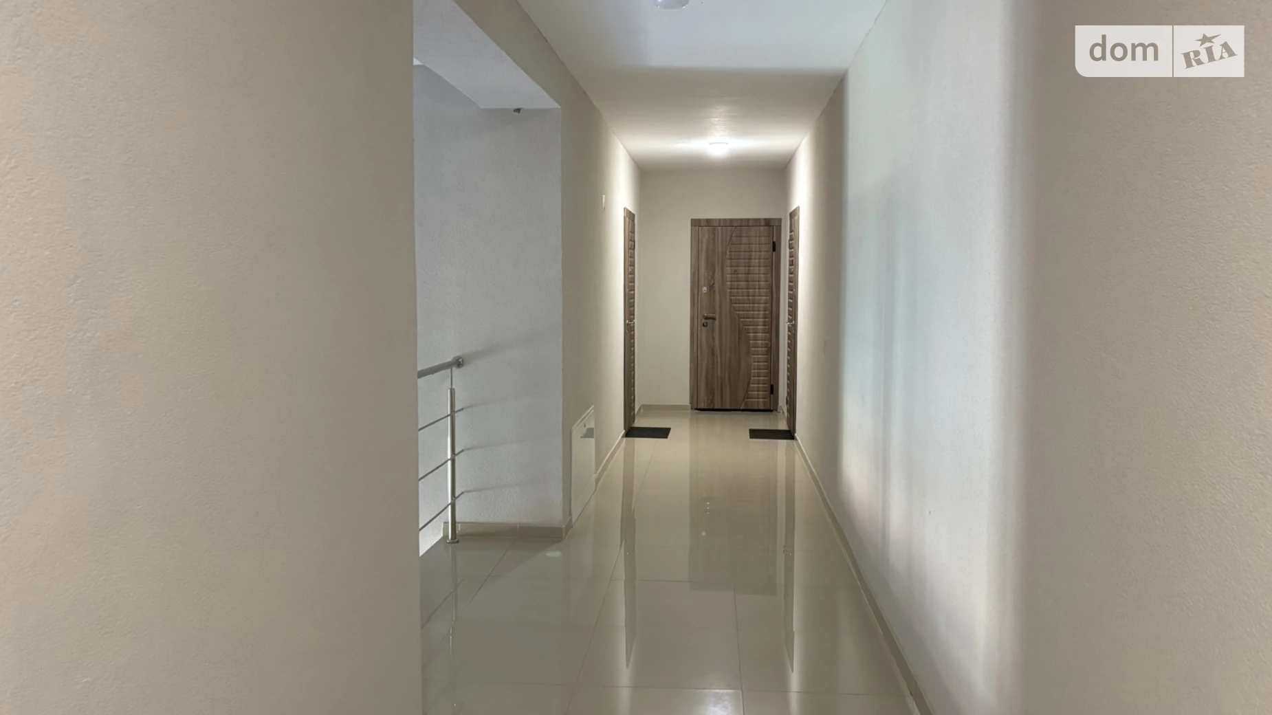 Продається 1-кімнатна квартира 52 кв. м у Ужгороді, вул. Климпуша, 2В - фото 3