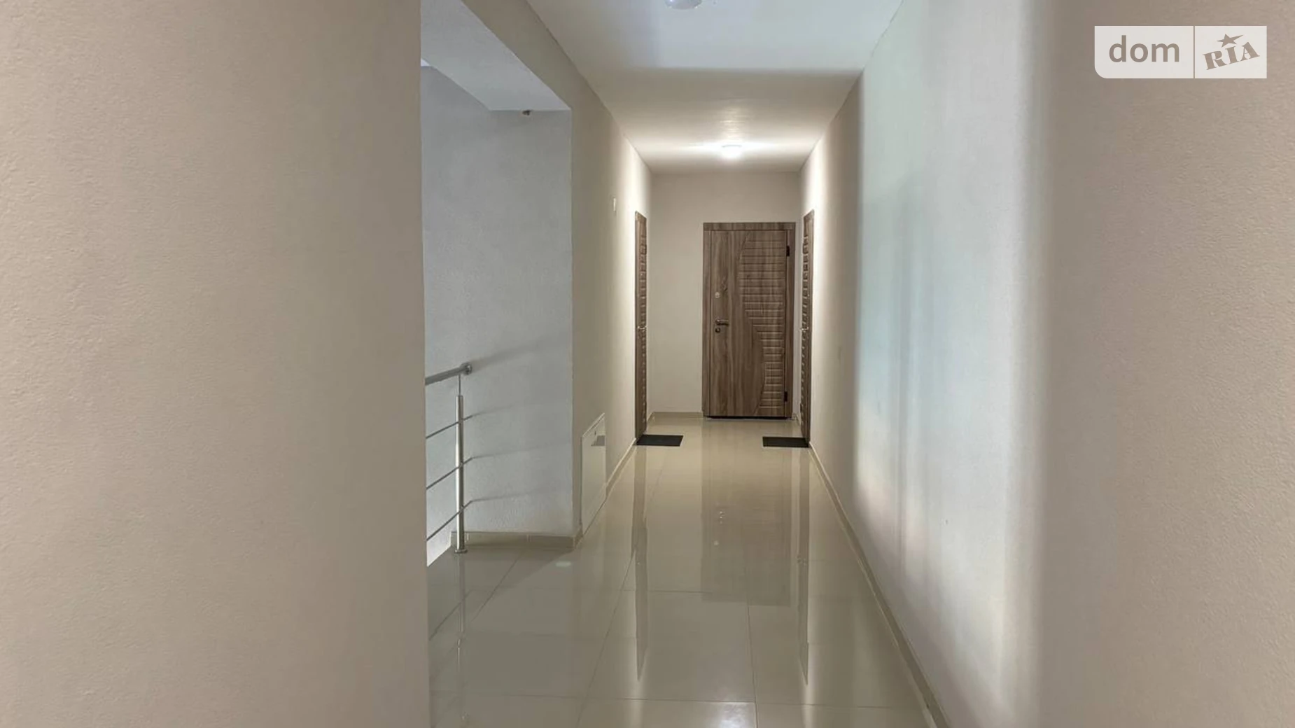 Продається 1-кімнатна квартира 52 кв. м у Ужгороді, вул. Климпуша, 2В - фото 4