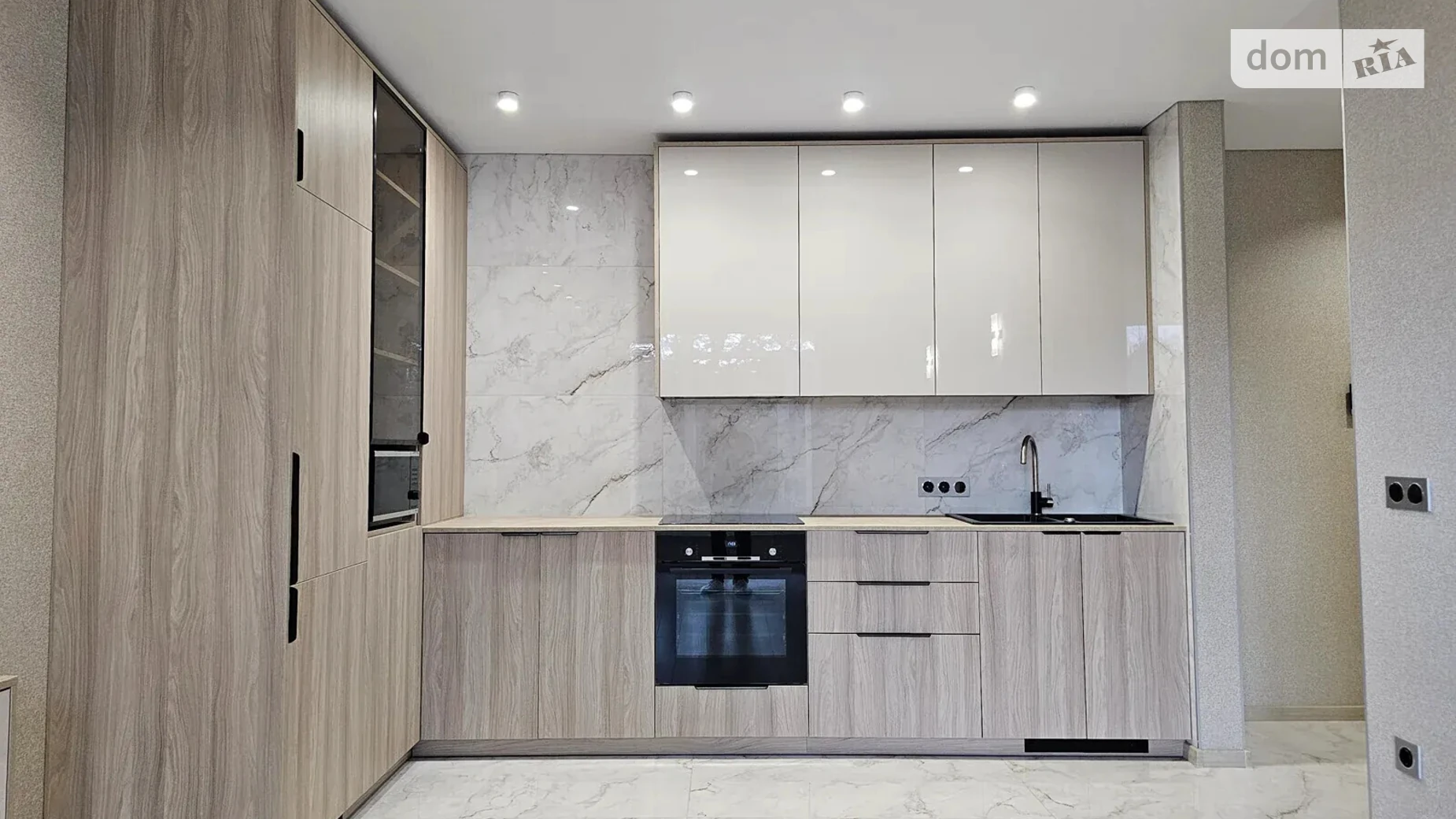 Продается 3-комнатная квартира 71 кв. м в Ивано-Франковске, ул. Вячеслава Черновола, 123 - фото 2