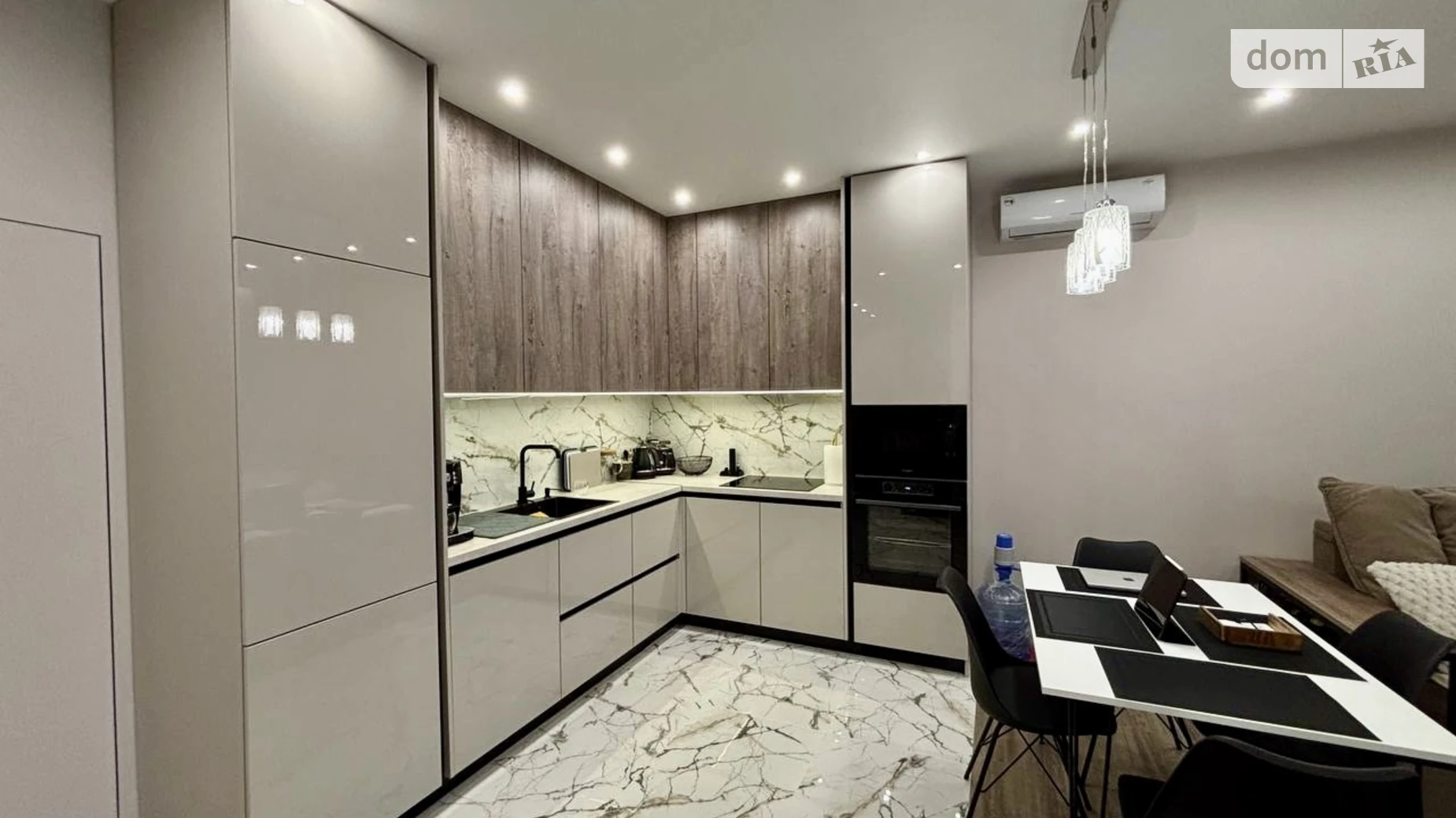 Продається 1-кімнатна квартира 52 кв. м у Минаї, вул. Августина Волошина, 14 - фото 3