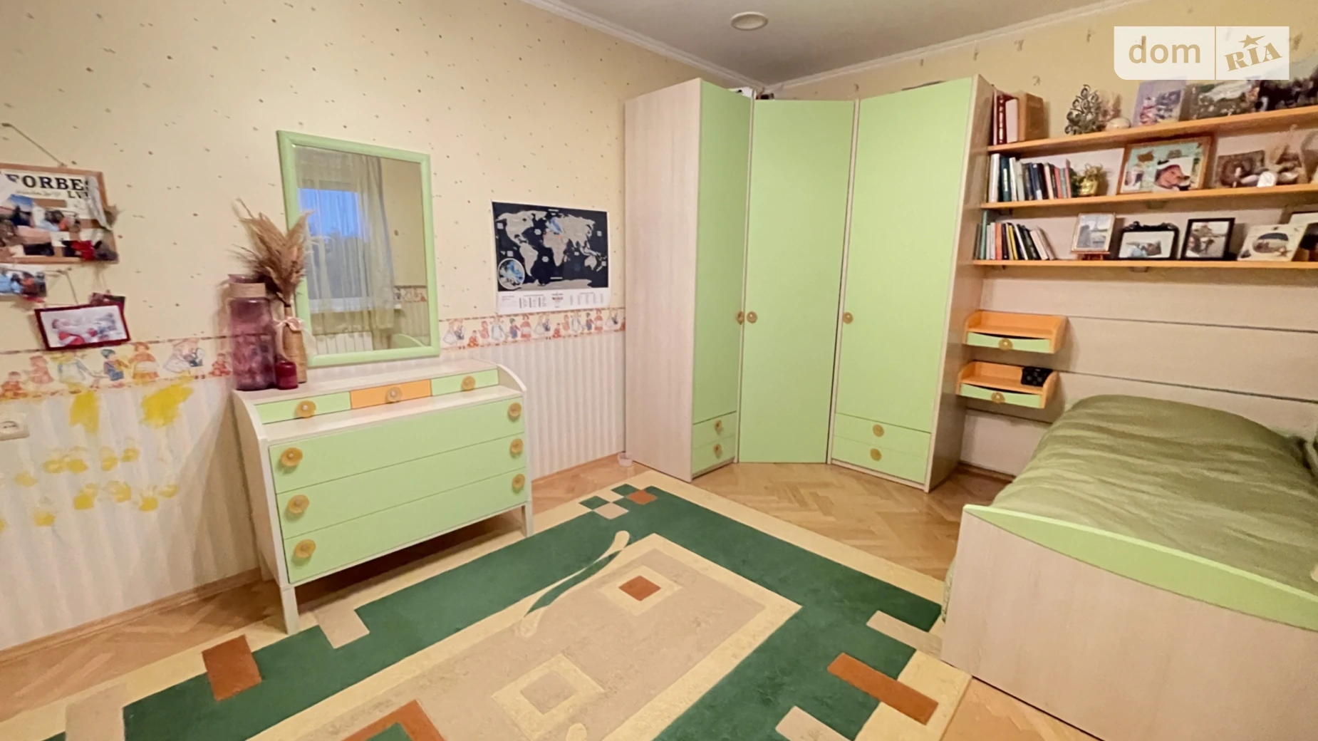 Сдается в аренду дом на 3 этажа 190 кв. м с балконом, цена: 700 $ - фото 2