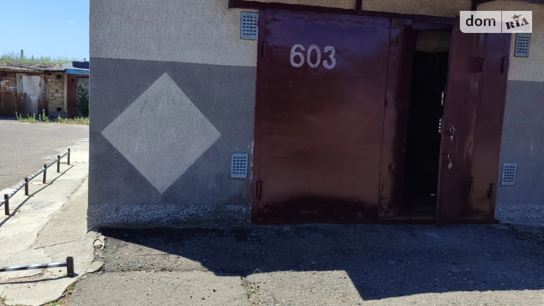 Продается отдельно стоящий гараж под легковое авто на 28 кв. м, цена: 6500 $ - фото 3