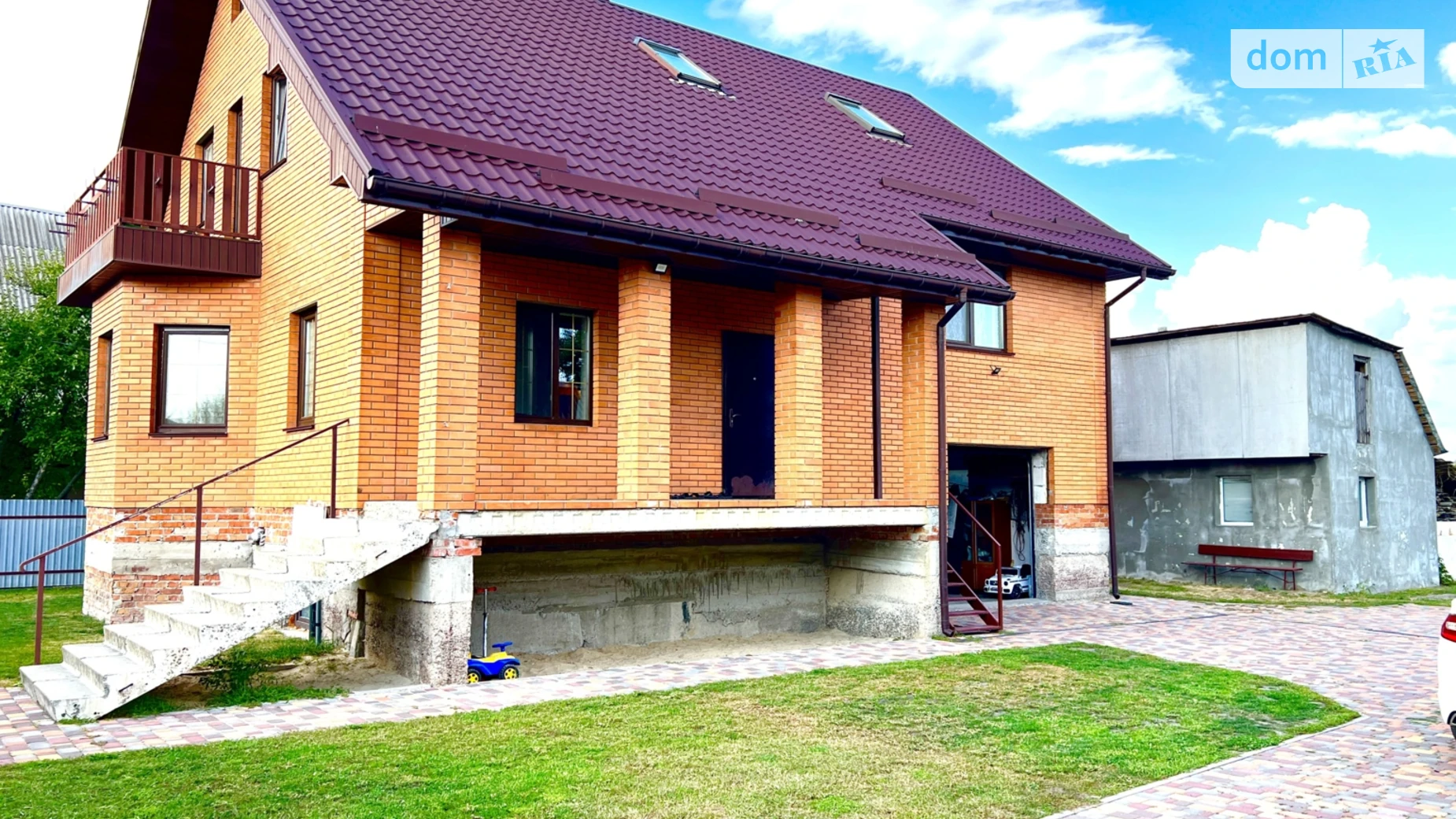 Продается дом на 3 этажа 282.9 кв. м с мебелью, цена: 130000 $ - фото 2