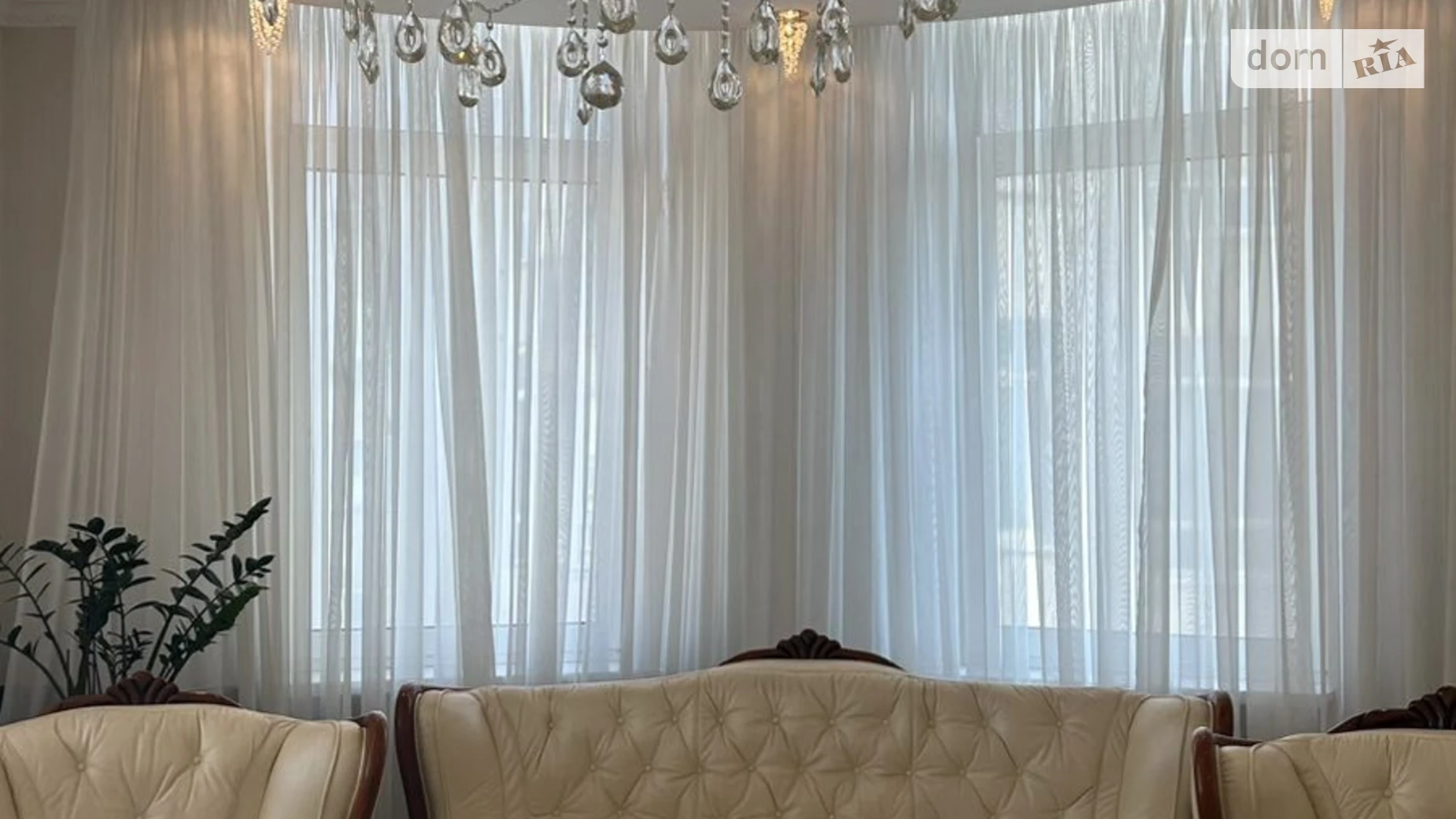 Продается 3-комнатная квартира 118 кв. м в Одессе, бул. Французский, 22 корпус 2 - фото 2