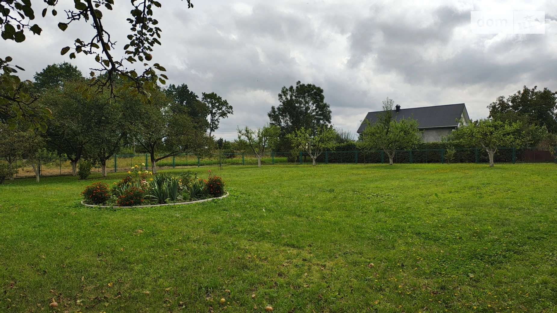 Продается дом на 2 этажа 376 кв. м с садом, цена: 150000 $ - фото 5