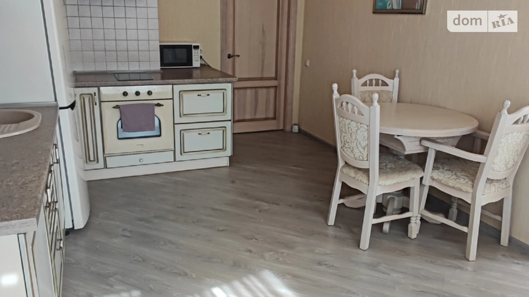 Продається 1-кімнатна квартира 55 кв. м у Києві, вул. Ахматової Анни, 22 - фото 3