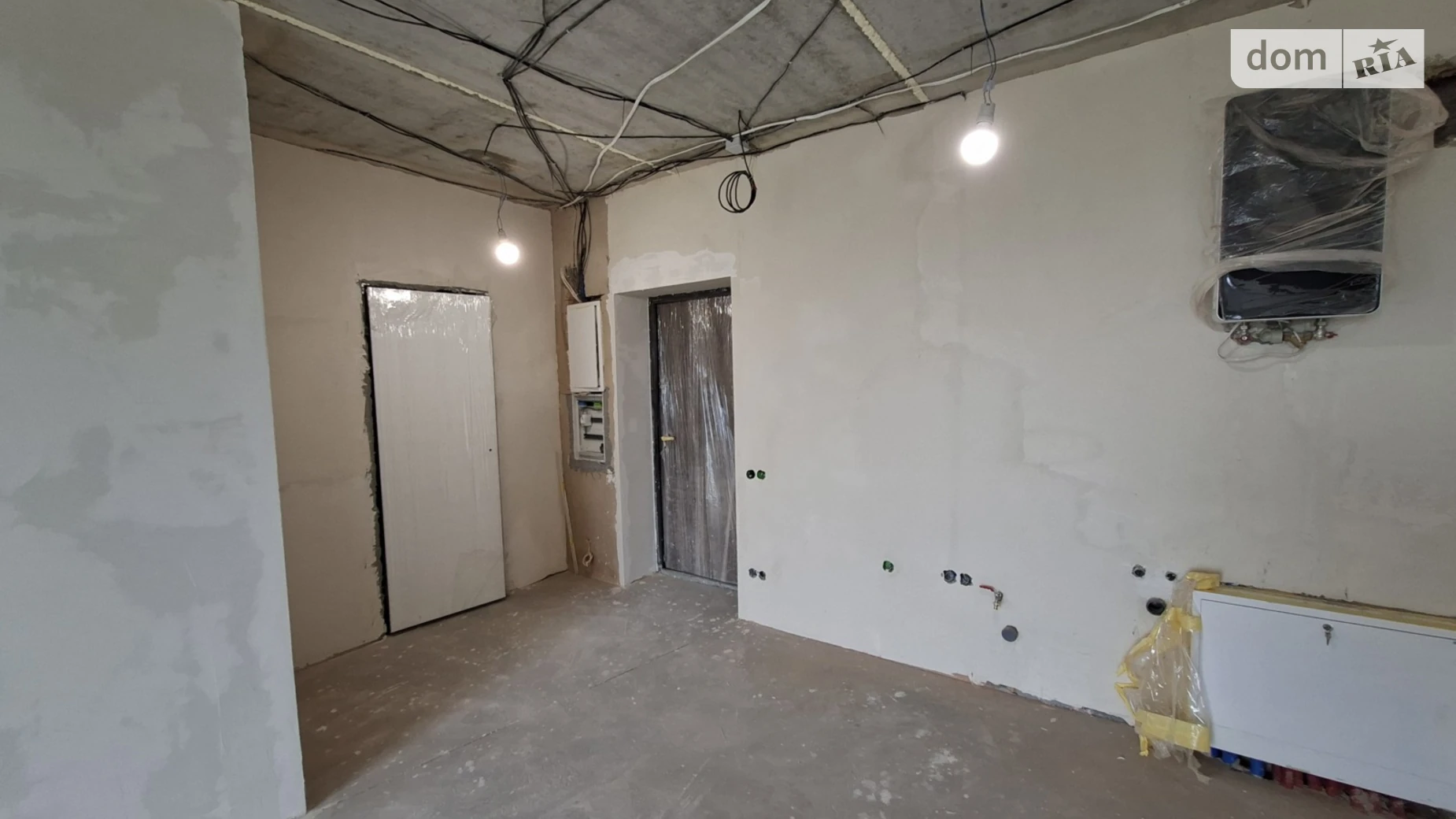 Продается 1-комнатная квартира 45.2 кв. м в Ровно, ул. Соборная - фото 2