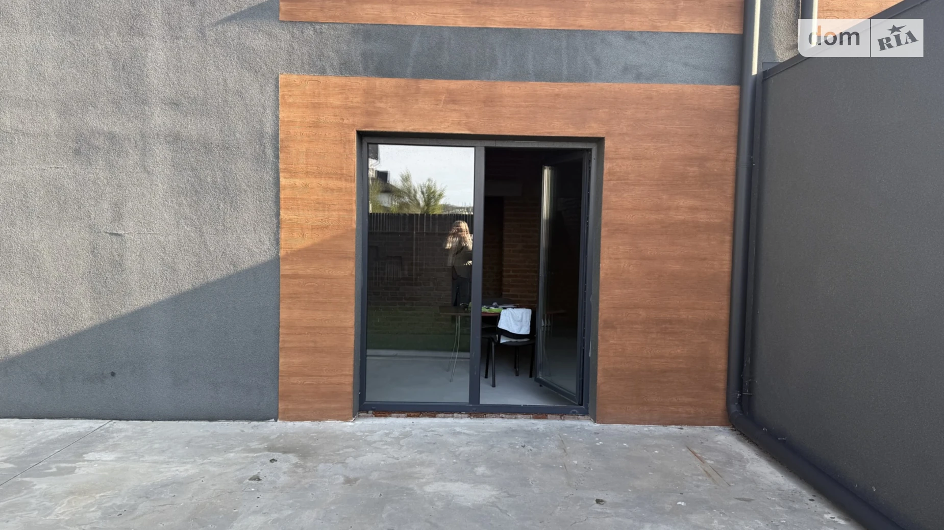 Продается дом на 2 этажа 160 кв. м с бассейном, цена: 103000 $ - фото 3